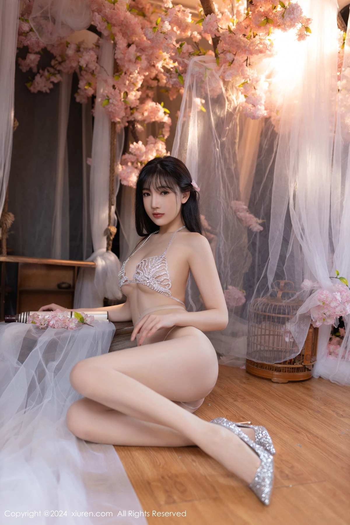 秀人集.com_[XiuRen秀人网]No.8807_模特陆萱萱性感白色轻透网纱配白色珍珠内衣秀惹火身材诱惑写真80P