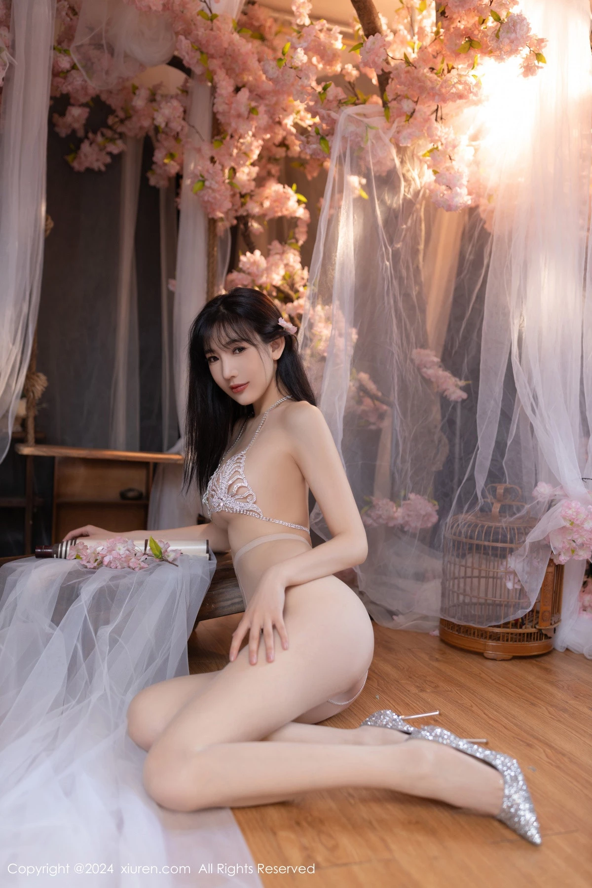秀人集.com_[XiuRen秀人网]No.8807_模特陆萱萱性感白色轻透网纱配白色珍珠内衣秀惹火身材诱惑写真80P