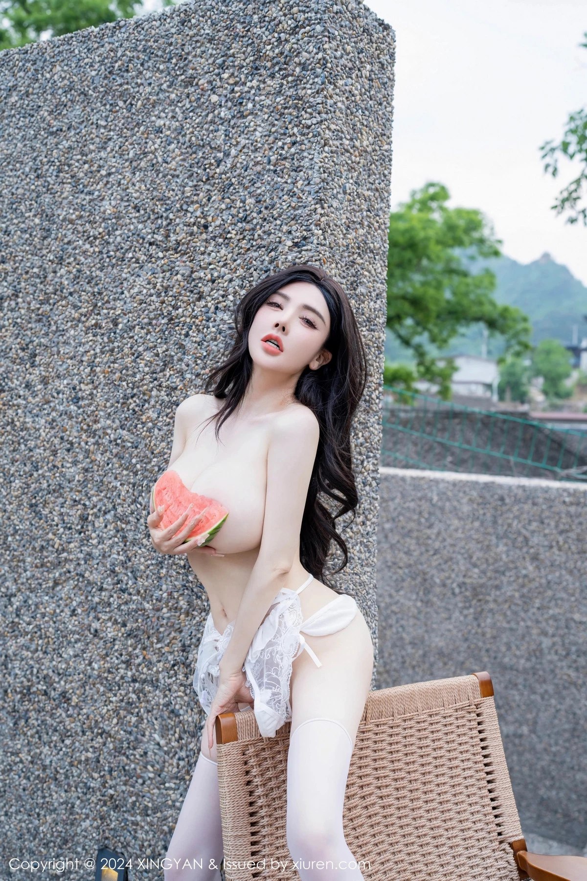 秀人集.com_[XINGYAN星颜社]VOL.252_模特潘思沁户外性感白色情趣服饰配白丝袜秀巨乳肥臀诱惑写真80P