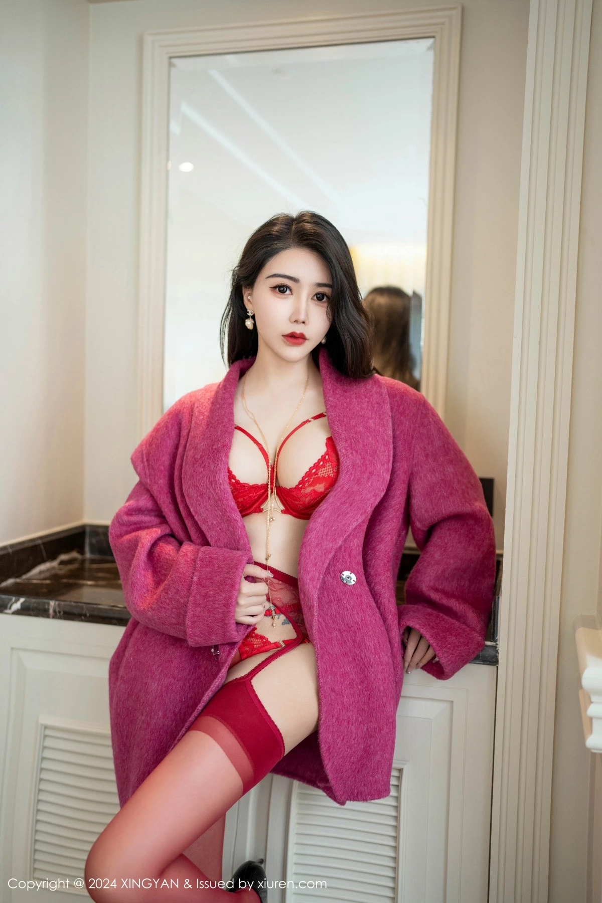 秀人集.com_[XINGYAN星颜社]VOL.243_模特李若汐性感红色蕾丝内衣配红丝吊袜秀惹火身材诱惑写真81P
