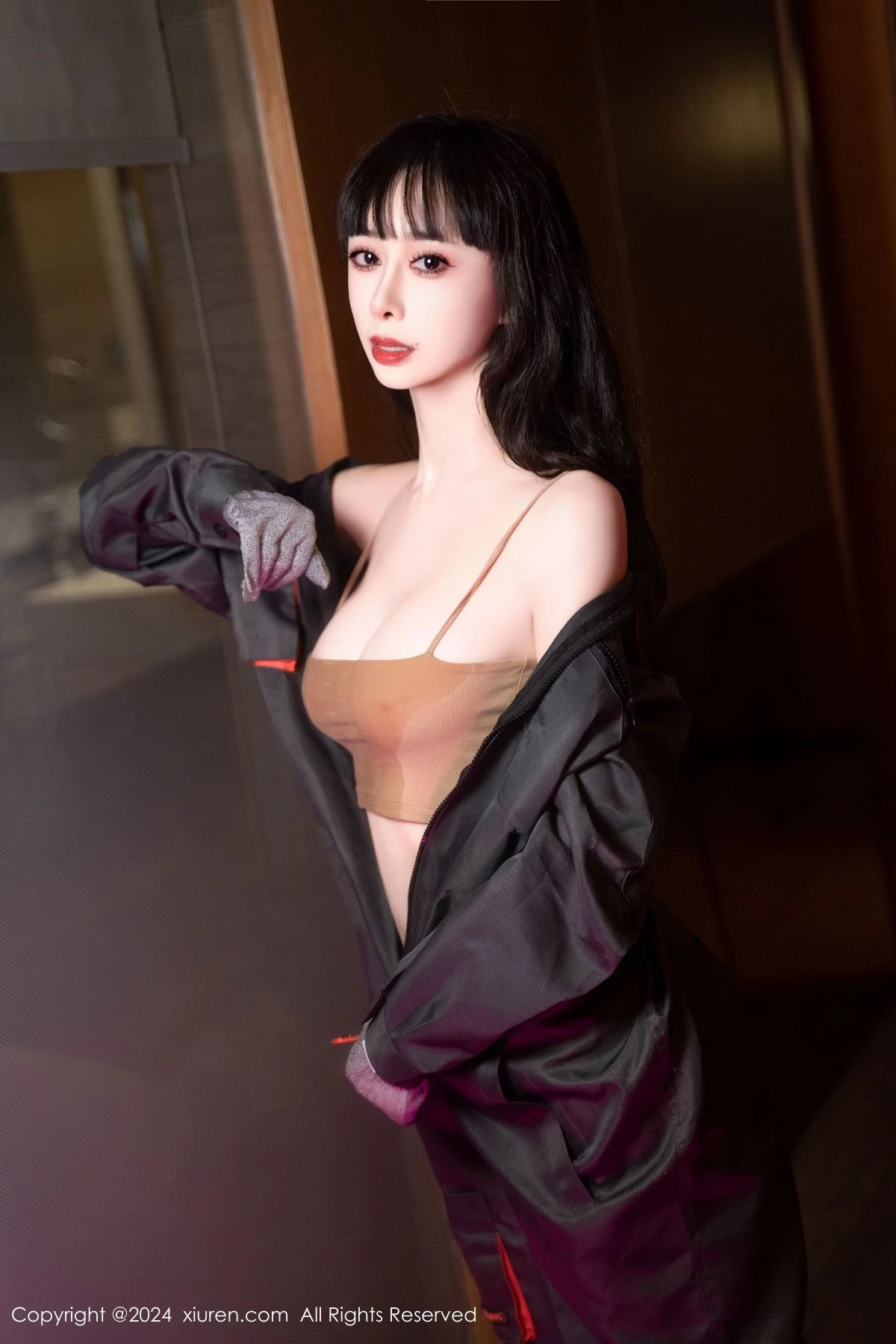 秀人集.com_[XiuRen秀人网]No.8938_模特宝宝甜维修工主题半脱露性感抹胸内衣秀曼妙身姿诱惑写真82P