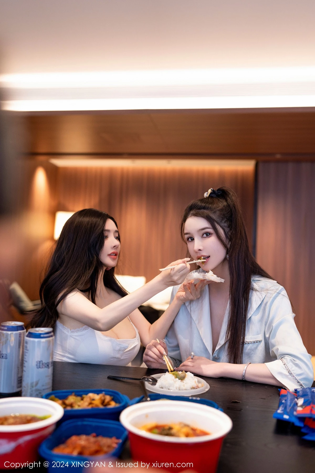 秀人集.com_[XINGYAN星颜社]VOL.258_模特潘思沁＆李丽莎厨房场景性感睡衣系列秀完美身材诱惑写真80P