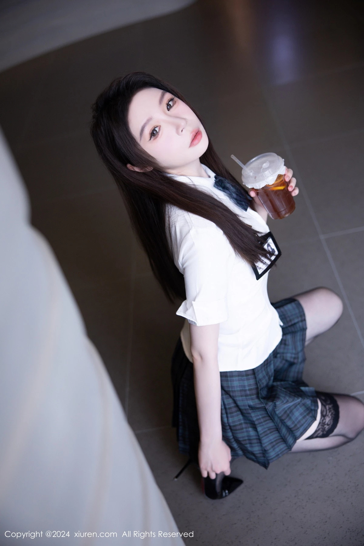 秀人集.com_[XiuRen秀人网]No.9074_模特梦心玥性感JK制服配黑丝袜露白色内衣秀高挑身材诱惑写真91P