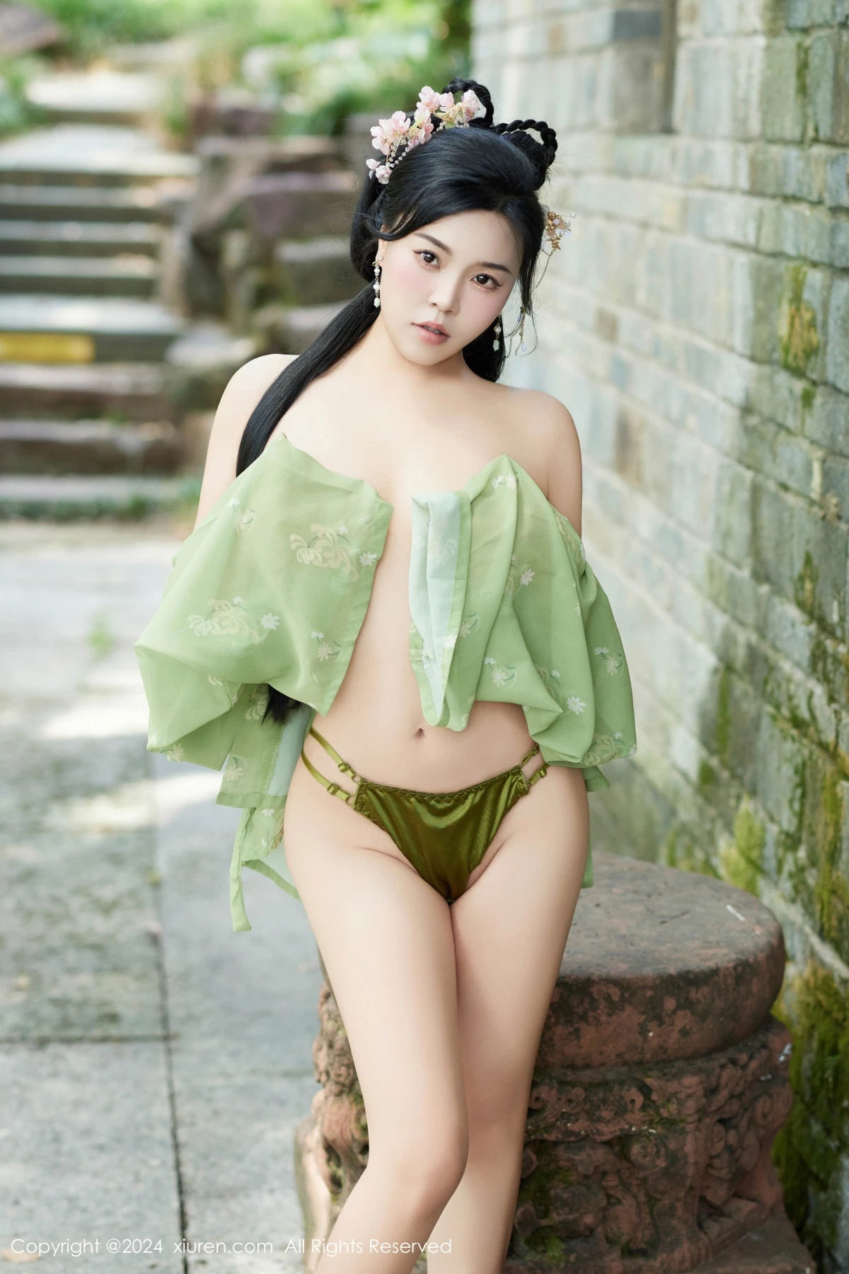 秀人集.com_[XiuRen秀人网]No.9162_模特麦田中秋汉服主题户外性感薄纱服饰秀曼妙身姿诱惑写真72P