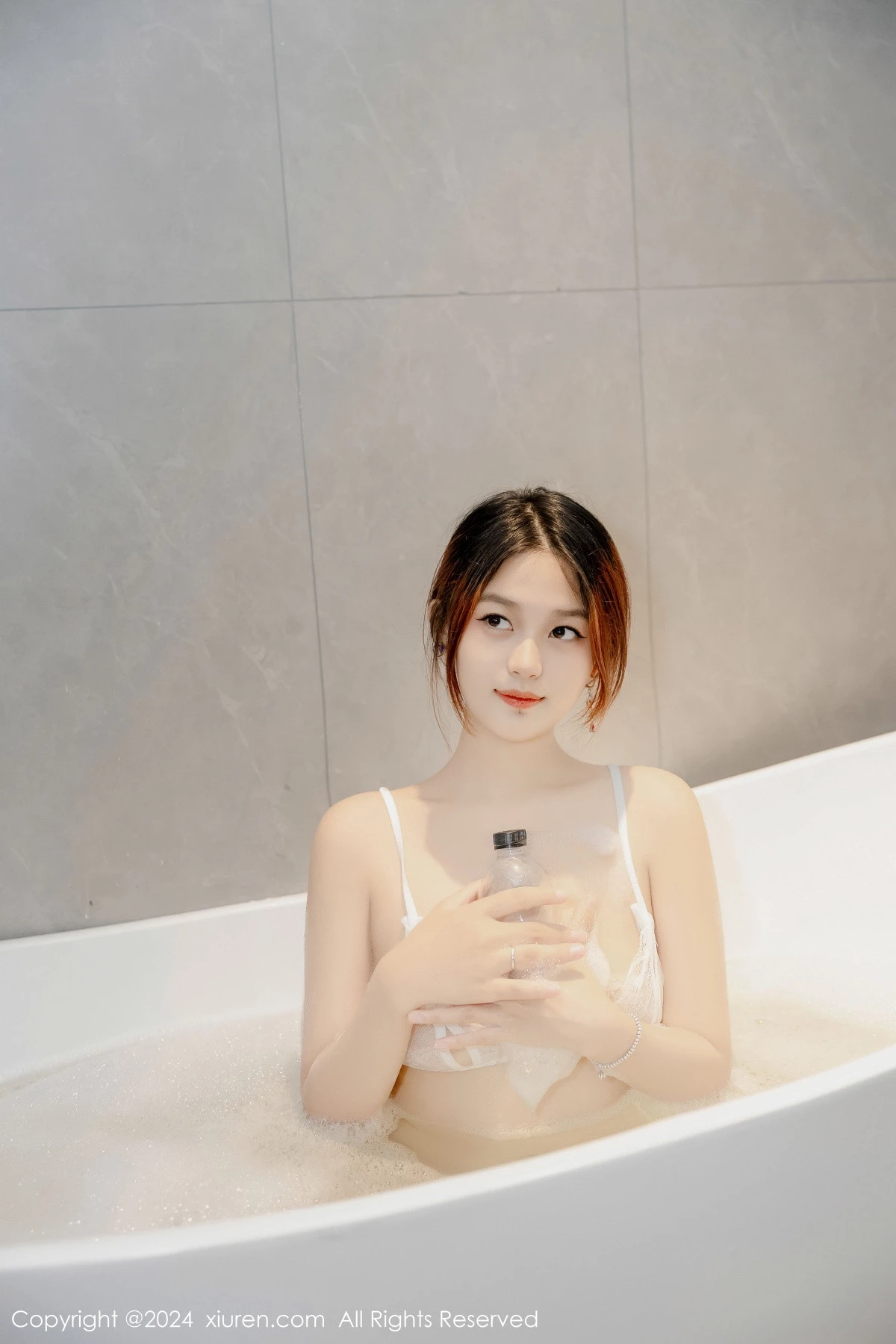 秀人集.com_[XiuRen秀人网]No.9037_新人模特吴婷婉性感黑色薄纱露白色轻透内衣秀惹火身材诱惑写真86P
