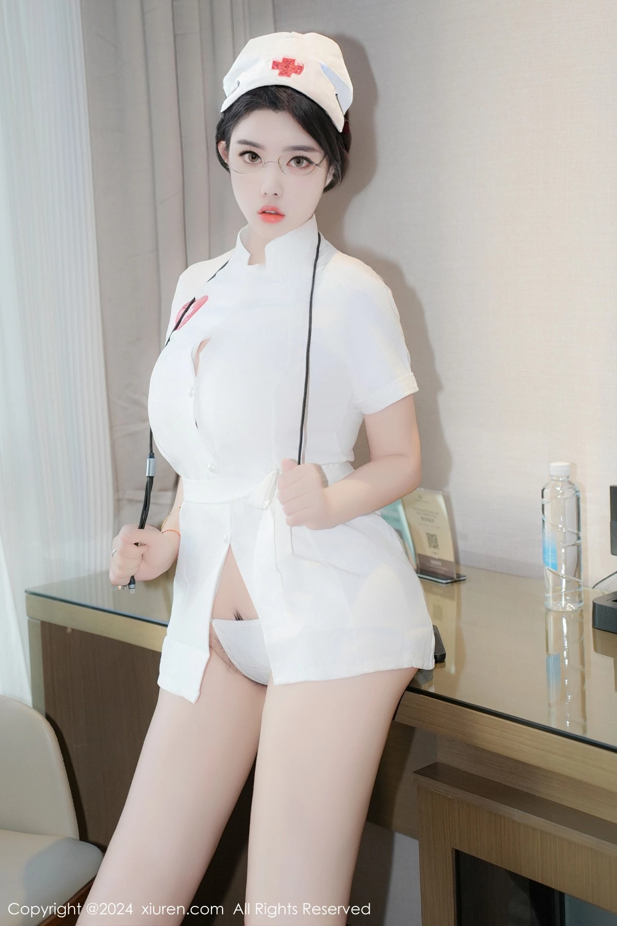 秀人集.com_[XiuRen秀人网]No.9044_模特樱桃小犊子性感白色情趣护士服配肉丝袜秀丰腴身姿诱惑写真65P