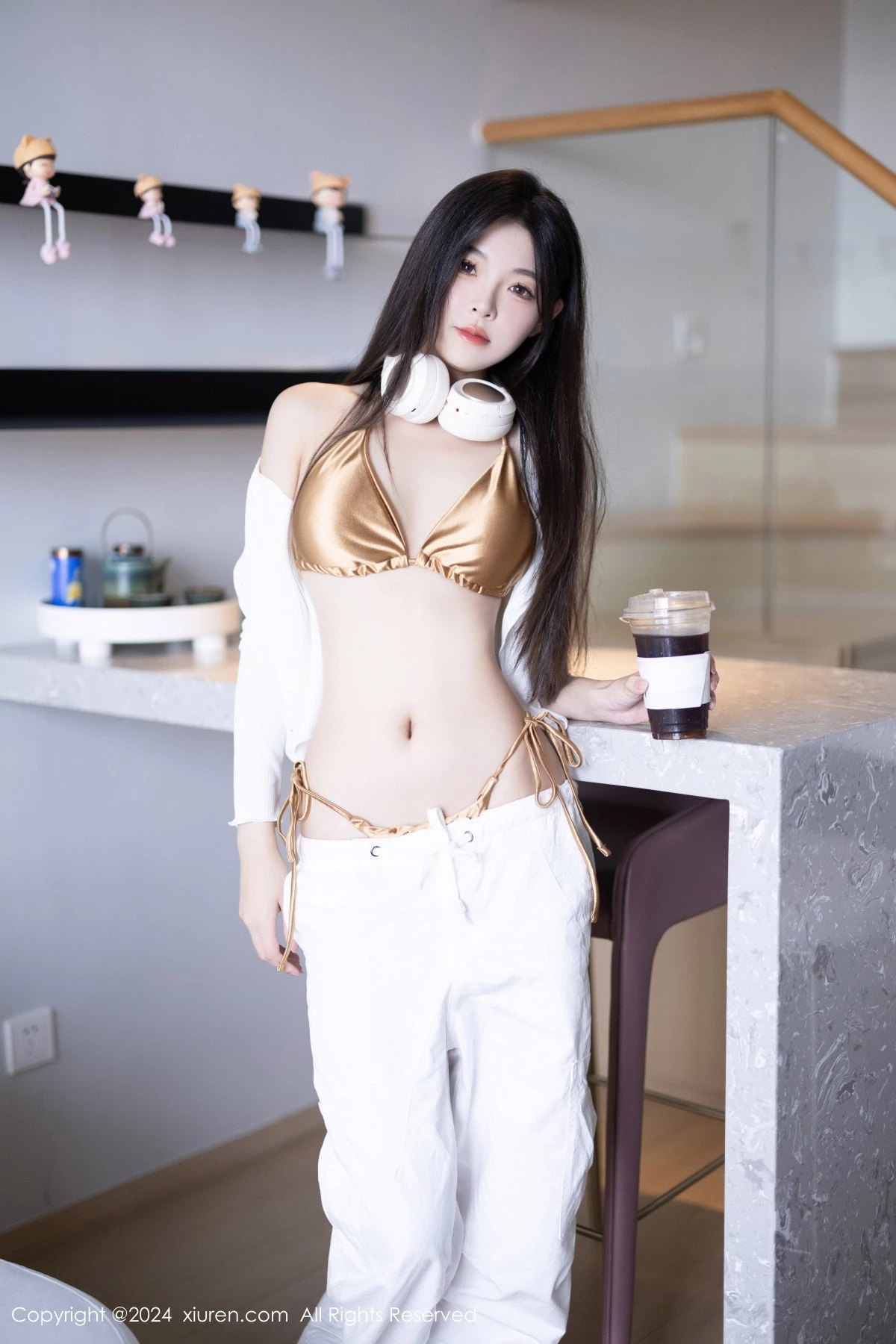 秀人集.com_[XiuRen秀人网]No.9262_模特初梦瑶性感金色比基尼+红色情趣内衣秀完美身材诱惑写真83P