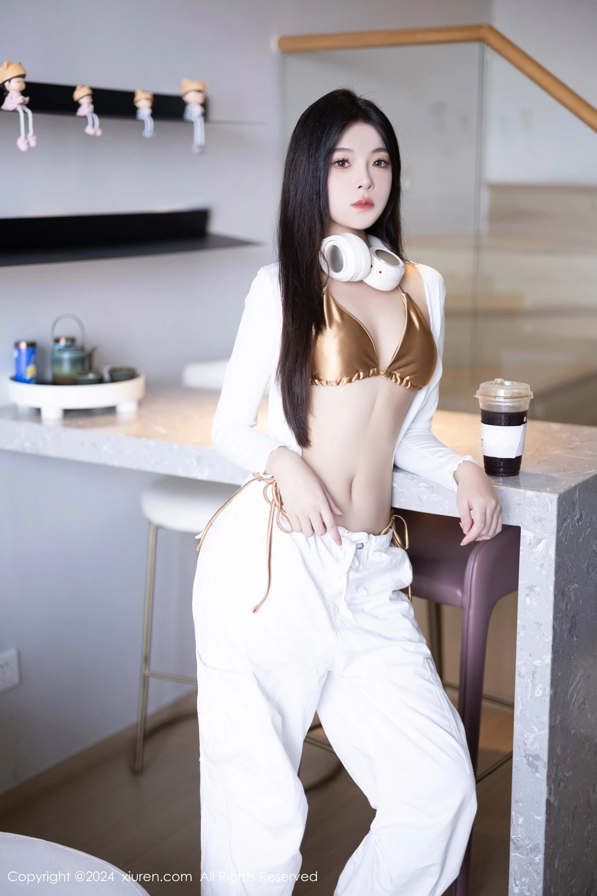 秀人集.com_[XiuRen秀人网]No.9262_模特初梦瑶性感金色比基尼+红色情趣内衣秀完美身材诱惑写真83P