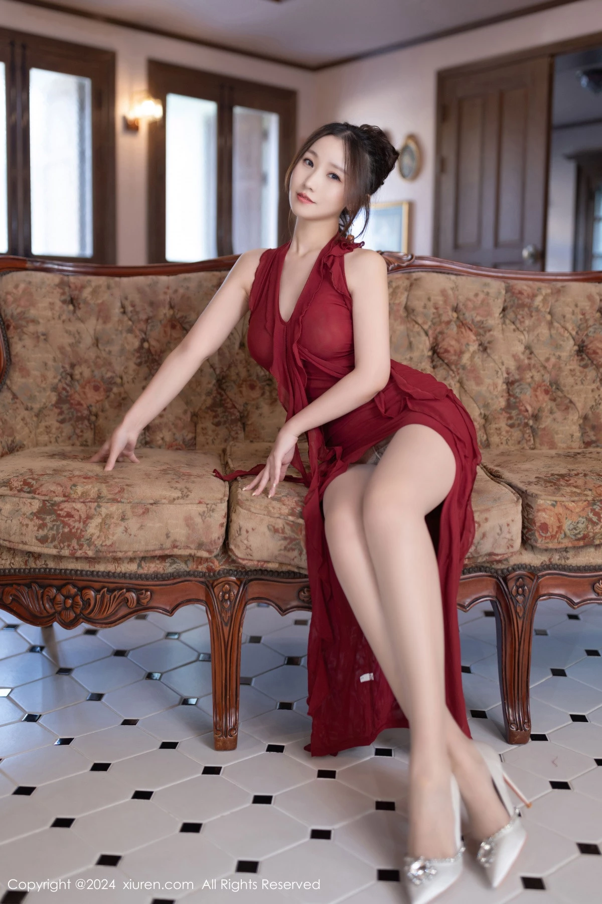 秀人集.com_[XiuRen秀人网]No.9297_模特杏子Yada性感红色连衣裙露情趣内衣配超薄肉丝完美诱惑写真85P