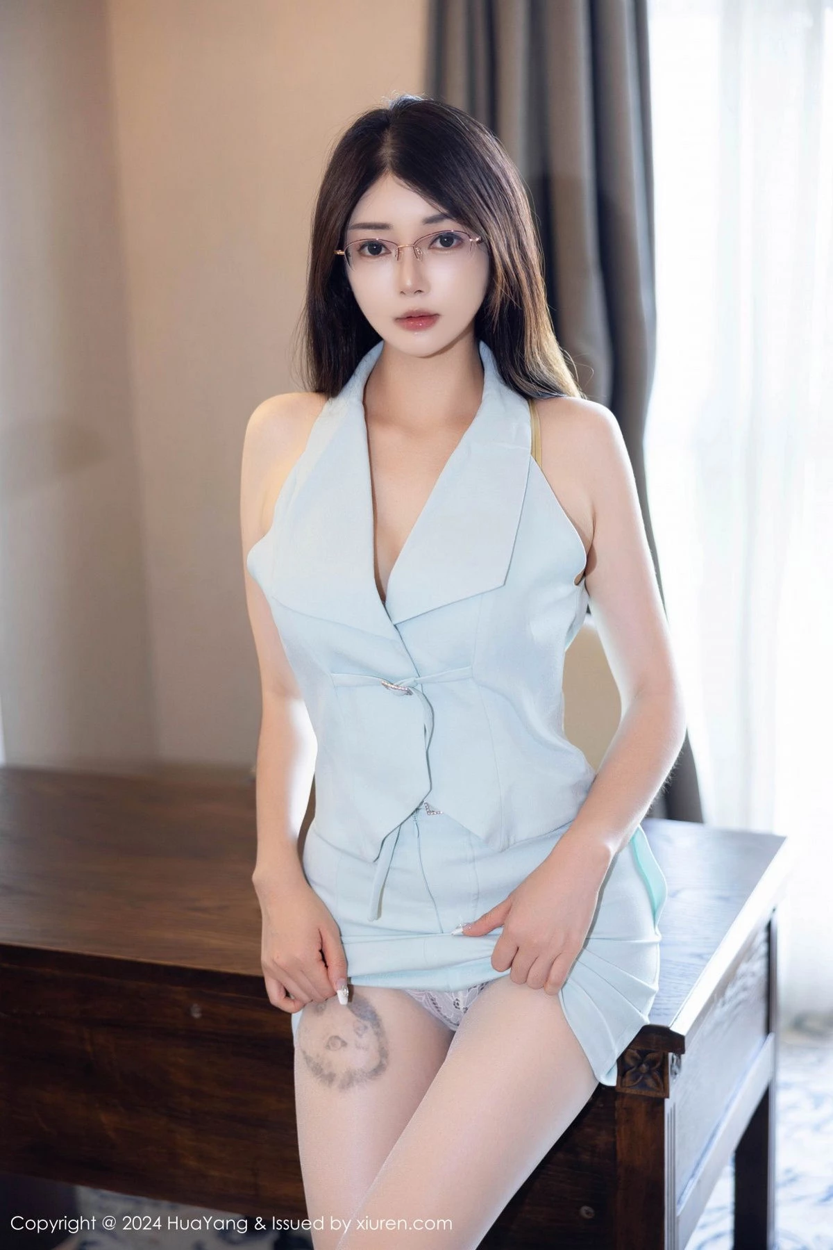秀人集.com_[HuaYang花漾]Vol.608_模特凯竹Quinn性感浅蓝短裙套装露白色内衣秀丰满身材诱惑写真80P