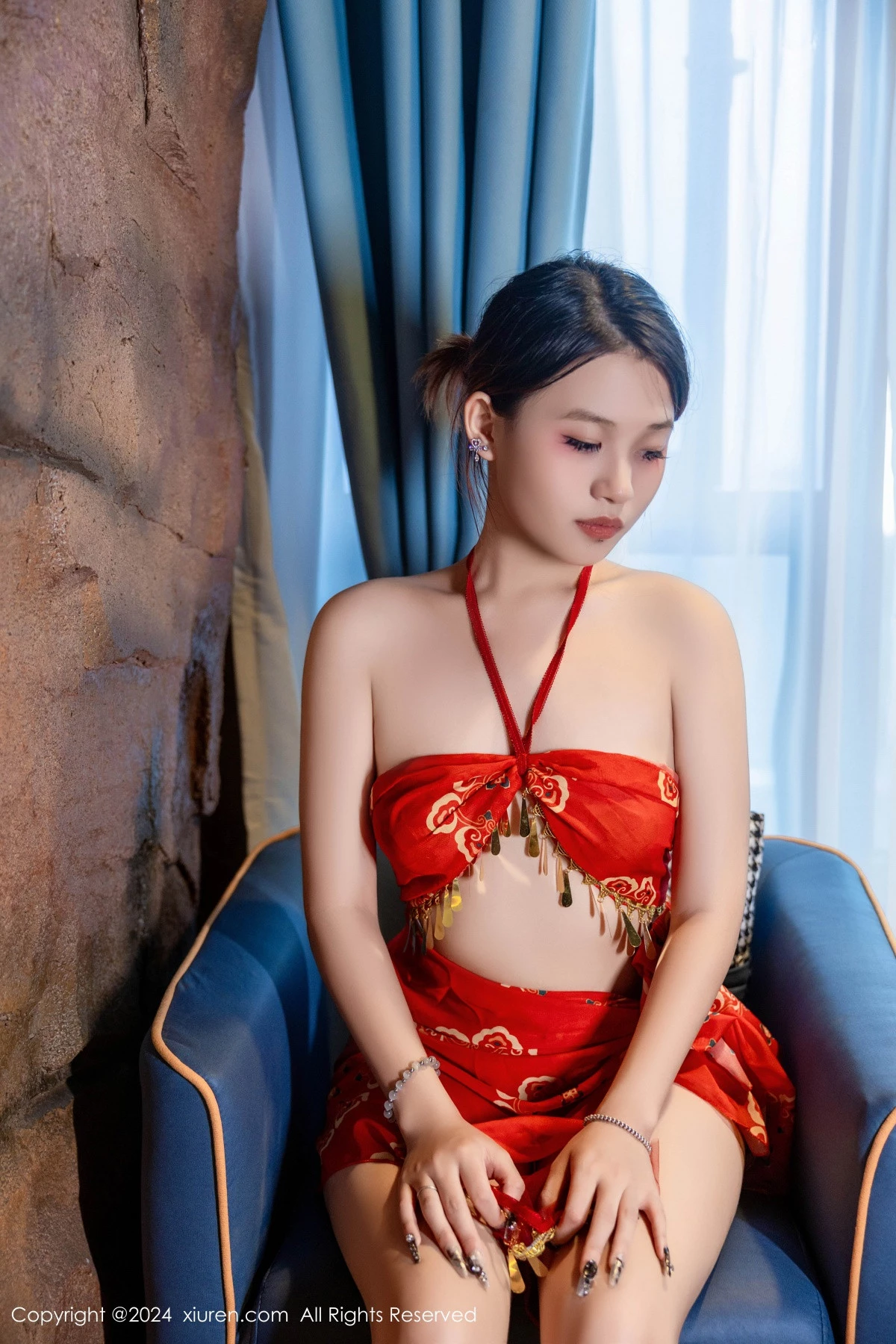 秀人集.com_[XiuRen秀人网]No.9323_模特吴婷婉性感红色古风服饰露红色情趣内衣秀曼妙身姿诱惑写真79P
