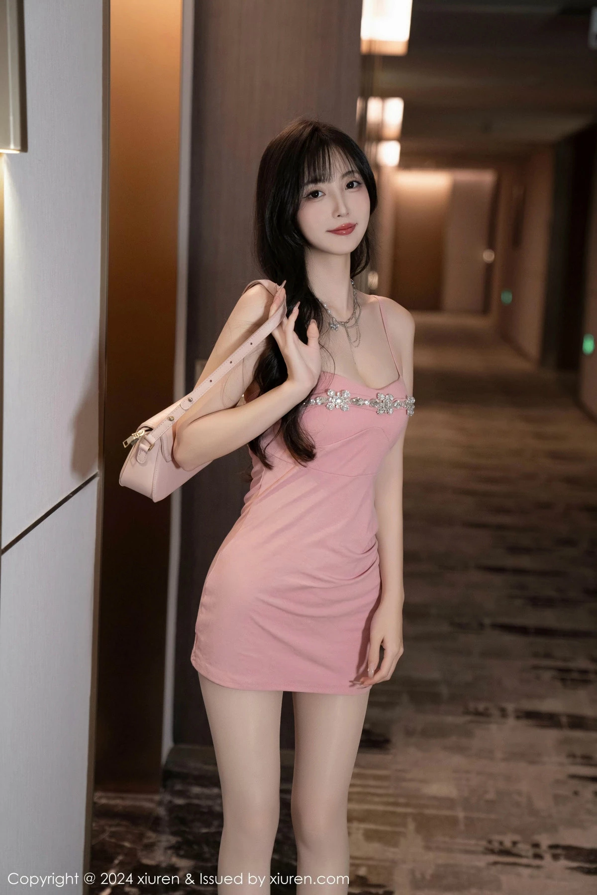 秀人集.com_[XiuRen秀人网]No.9380_模特林星阑性感粉色吊带裙+兔子装情趣内衣秀曼妙身姿诱惑写真107P