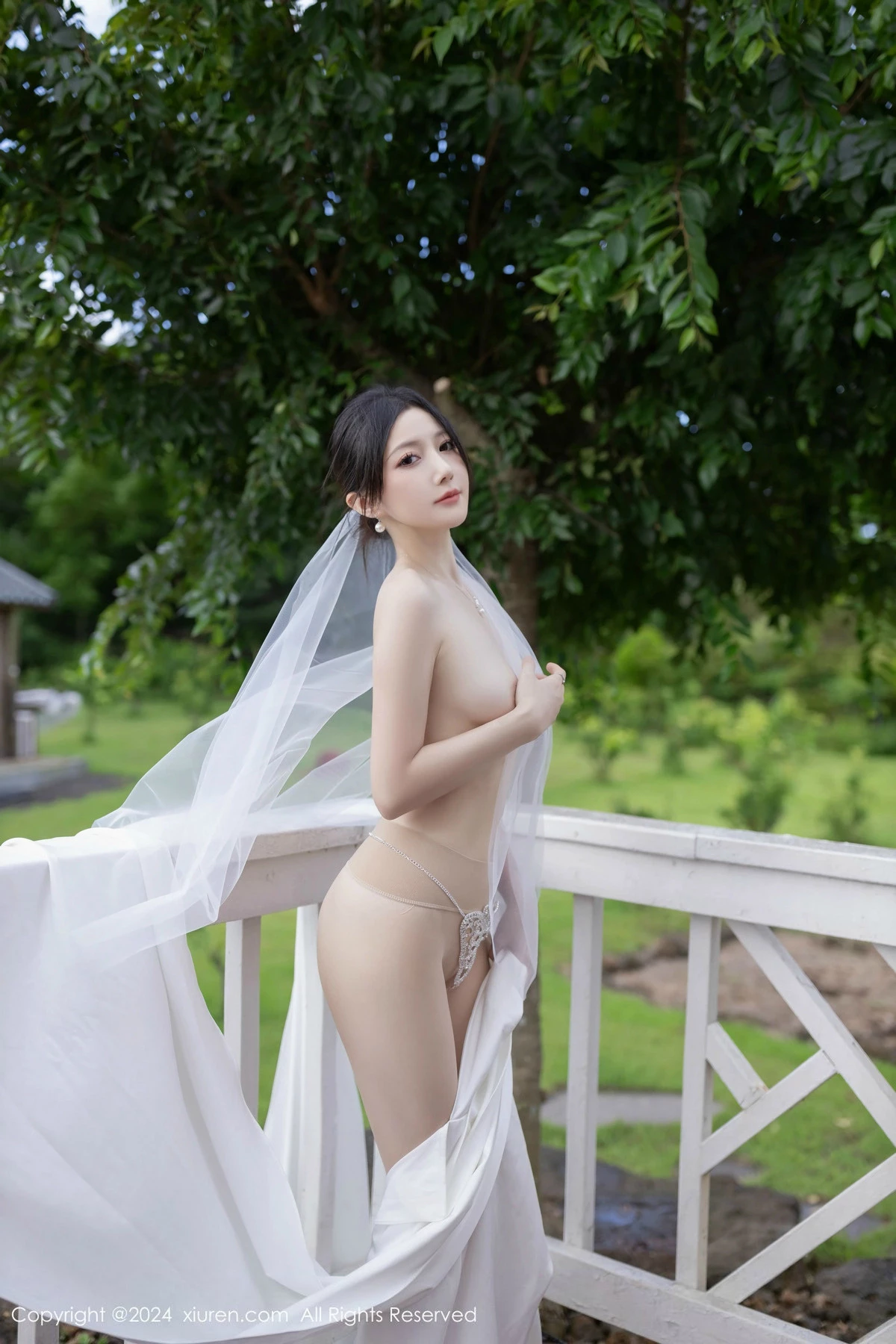 秀人集.com_[XiuRen秀人网]No.9387_模特鱼子酱Fish婚礼主题性感白色婚纱配白丝袜秀曼妙身姿诱惑写真81P