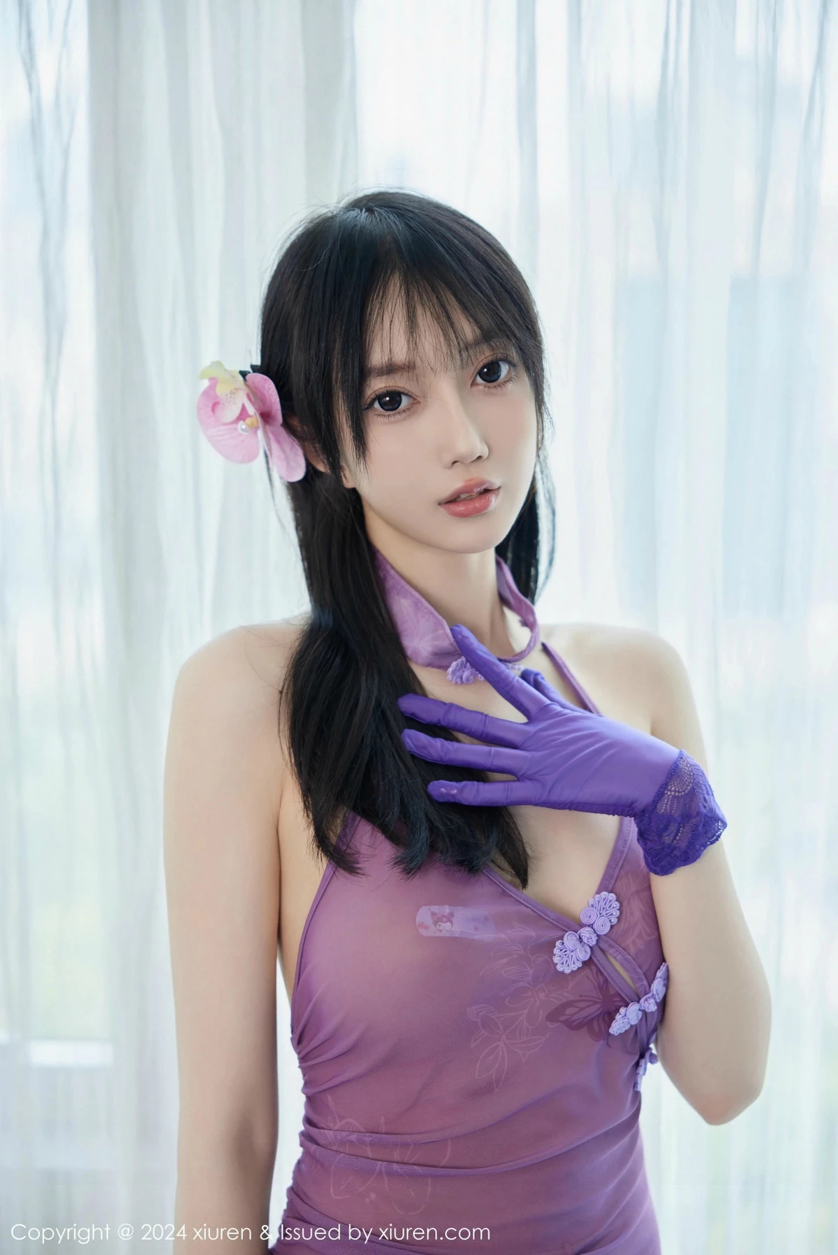 秀人集.com_[XiuRen秀人网]No.9381_模特玥儿玥er性感紫色薄纱吊带裙配超薄肉丝秀完美身材诱惑写真51P