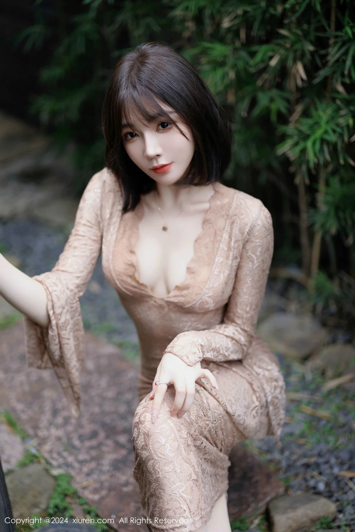 秀人集.com_[XiuRen秀人网]No.9412_女神徐莉芝Booty性感浅色连衣裙配超薄肉丝秀曼妙身姿诱惑写真91P
