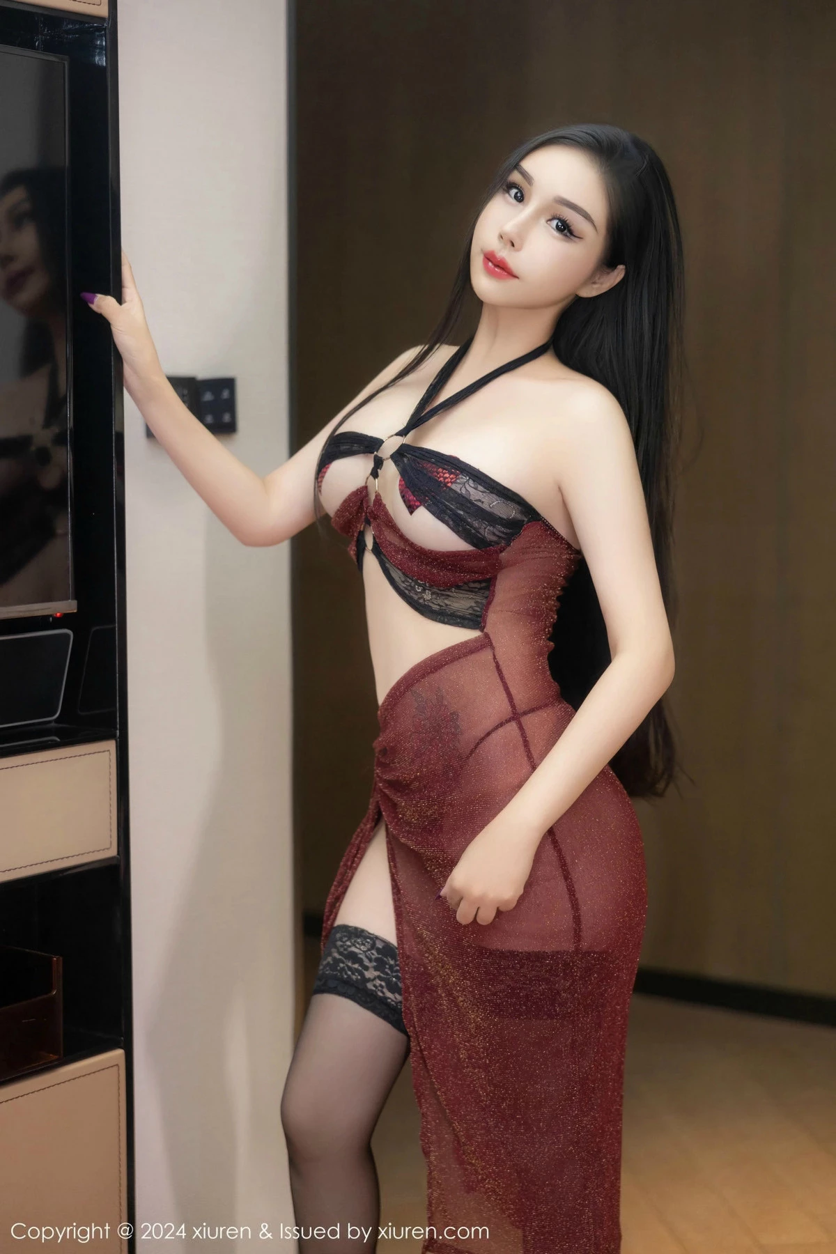 秀人集.com_[XiuRen秀人网]No.9414_模特田冰冰性感黑色情趣服饰配黑丝袜半脱秀丰满身材诱惑写真65P