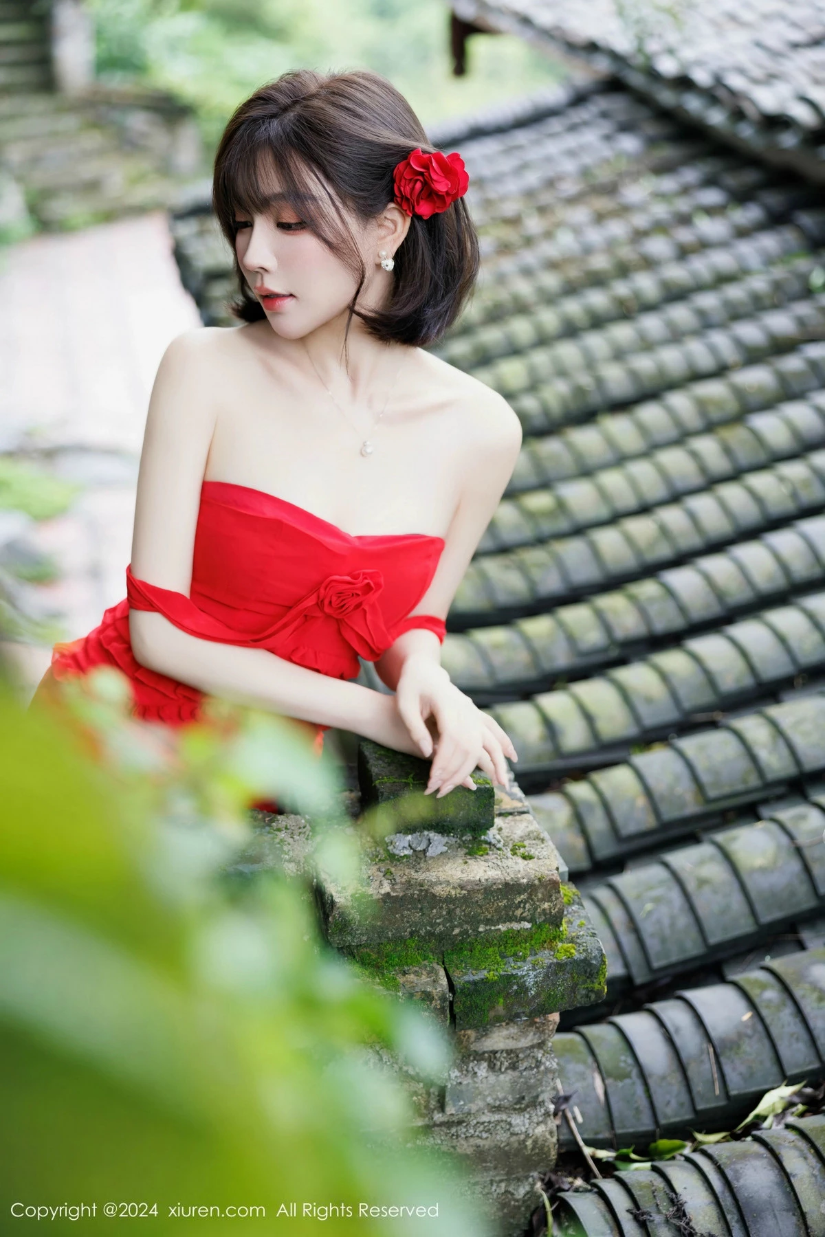 秀人集.com_[XiuRen秀人网]No.9449_女神徐莉芝Booty红色连衣裙露蕾丝情趣内衣秀曼妙身姿诱惑写真101P