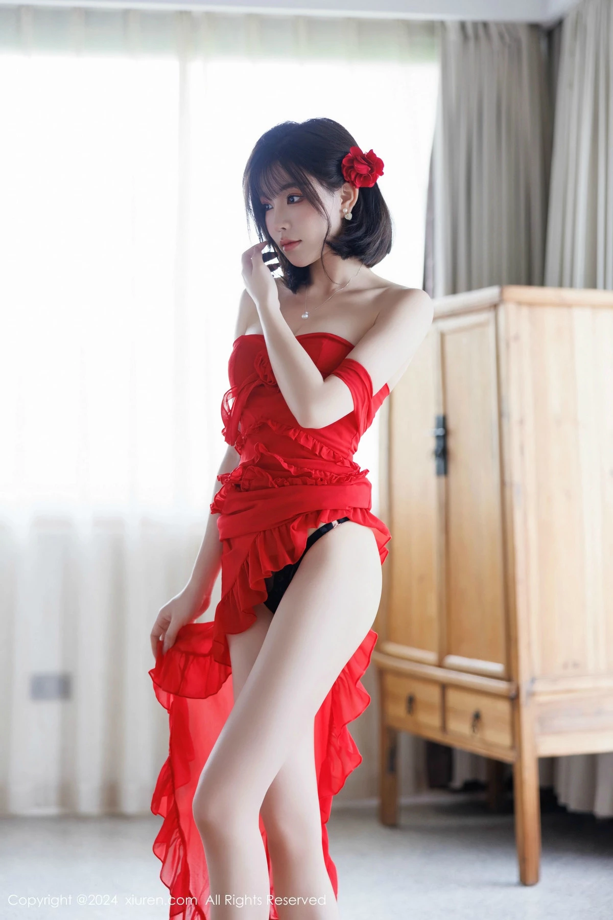 秀人集.com_[XiuRen秀人网]No.9449_女神徐莉芝Booty红色连衣裙露蕾丝情趣内衣秀曼妙身姿诱惑写真101P
