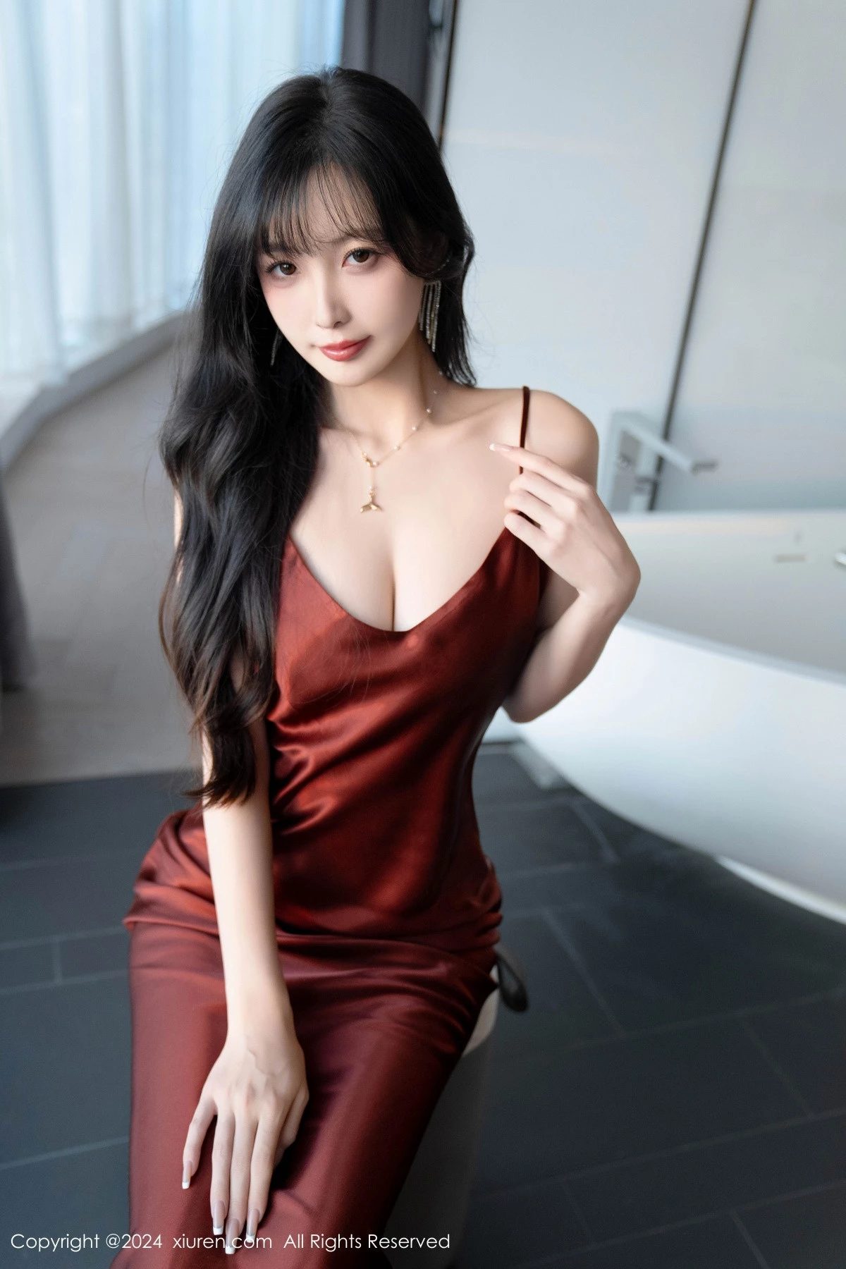 秀人集.com_[XiuRen秀人网]No.9336_模特林星阑性感红色连衣长裙露黑色情趣内衣秀曼妙身姿诱惑写真85P