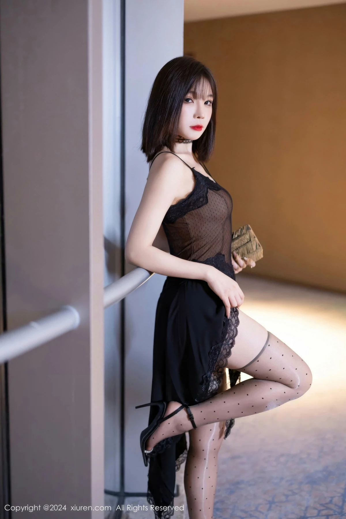 秀人集.com_[XiuRen秀人网]No.9339_女神徐莉芝Booty性感黑色连衣裙+黑色连体网袜秀美腿诱惑写真82P