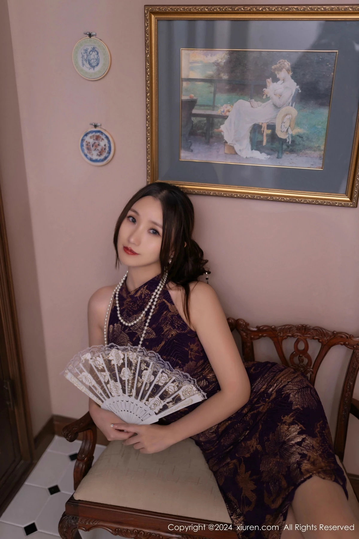 秀人集.com_[XiuRen秀人网]No.9513_模特杏子Yada性感紫色旗袍服饰配开档肉丝秀曼妙身姿诱惑写真82P