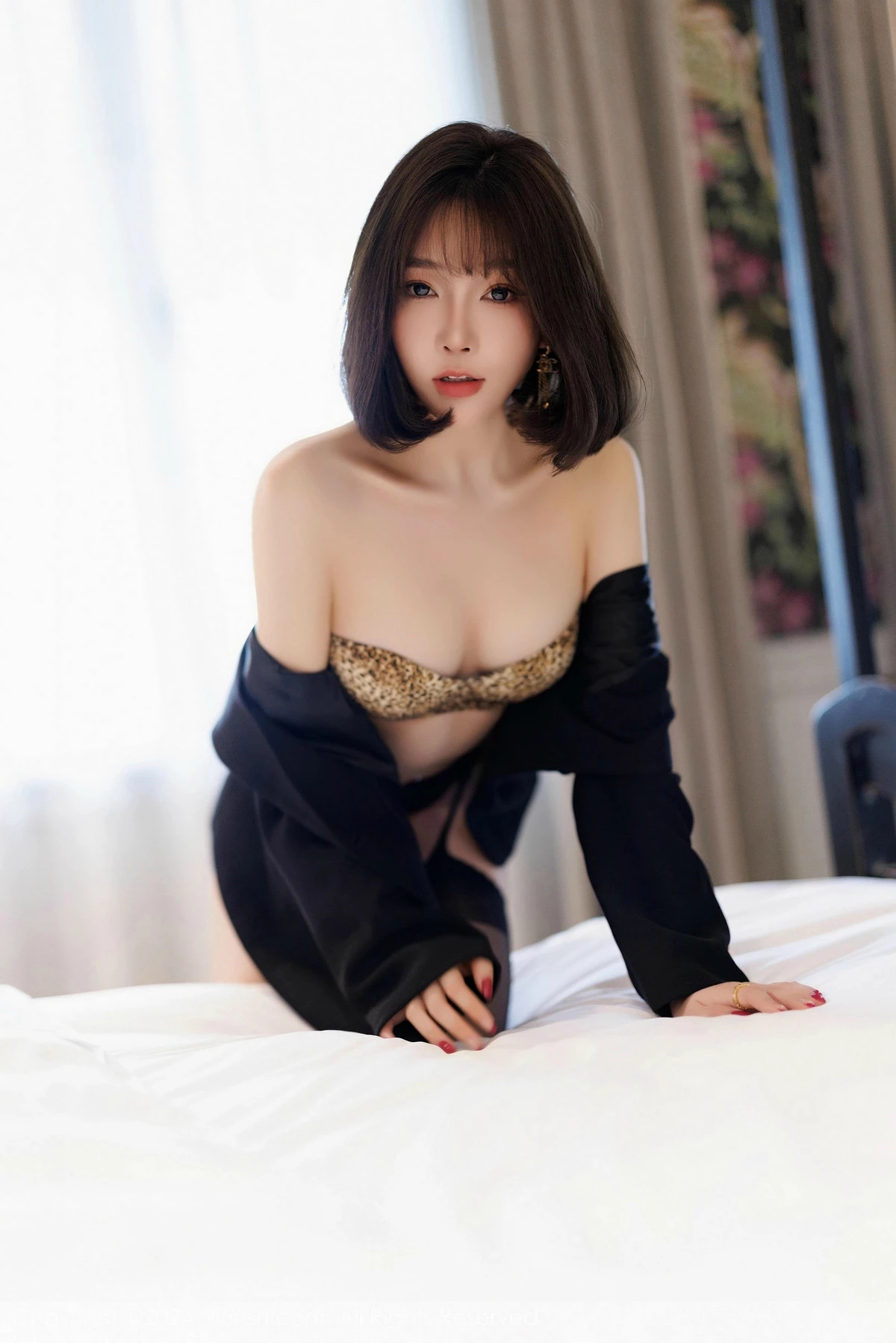 秀人集.com_[XiuRen秀人网]No.9520_女神徐莉芝Booty性感黑色上衣露豹纹内衣秀完美身材迷人诱惑写真89P