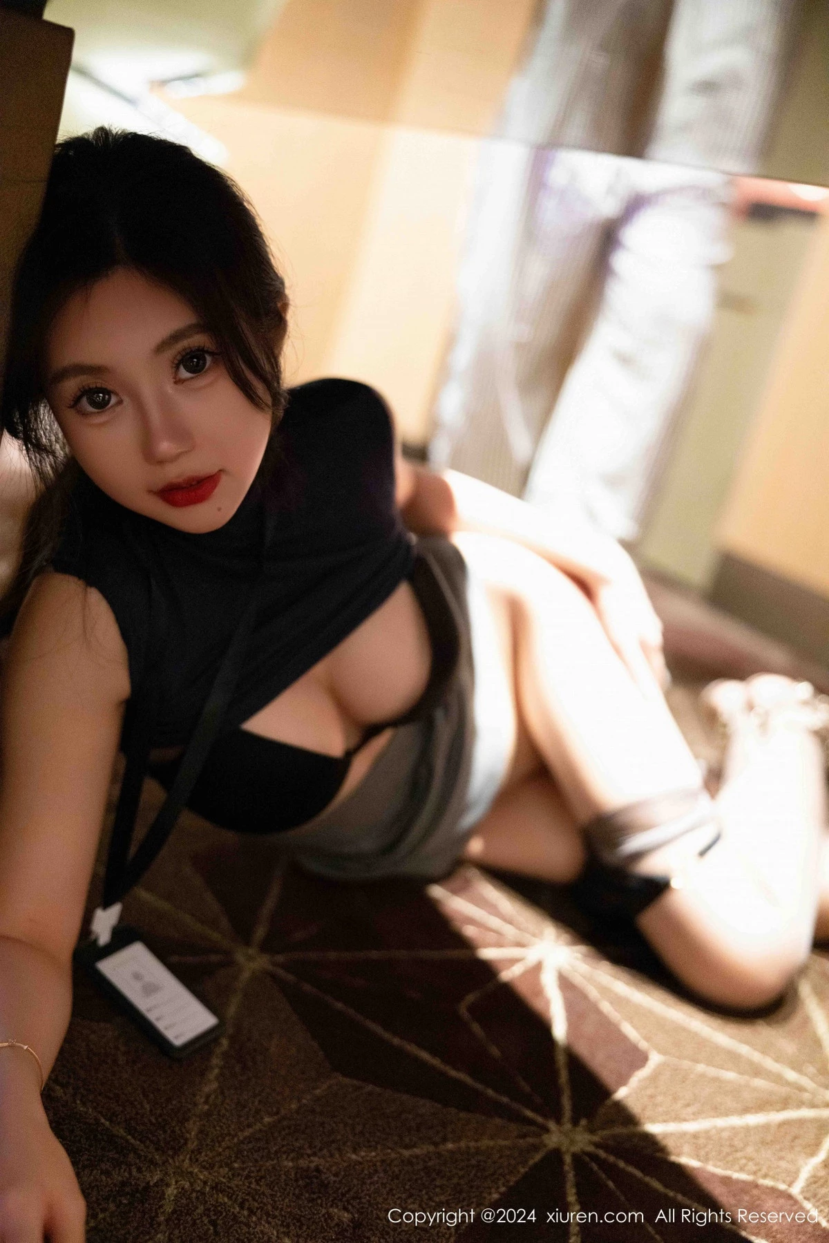 秀人集.com_[XiuRen秀人网]No.9560_女神绮里嘉ula性感深色OL服饰配开档黑丝秀曼妙身材诱惑写真99P