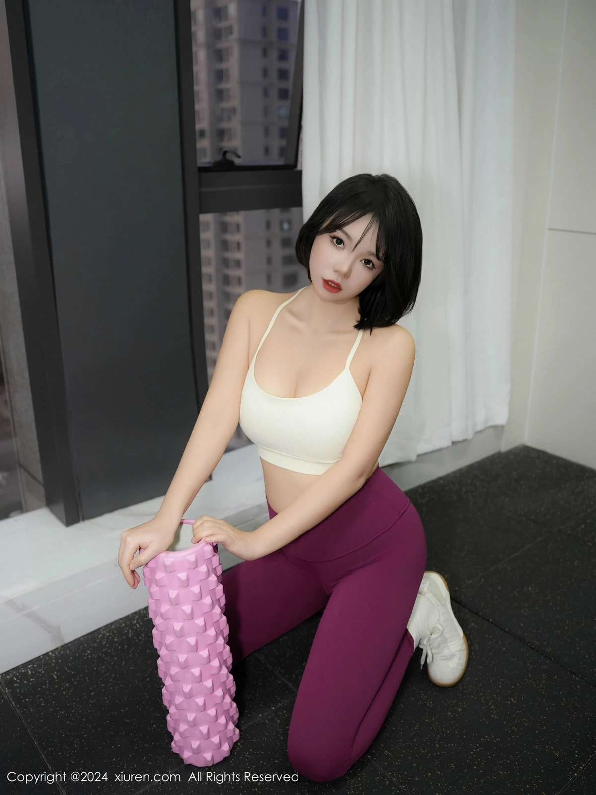 秀人集.com_[XiuRen秀人网]No.9603_新人模特桃色奶酪健身房场景性感紫色瑜伽服秀丰腴身材诱惑写真57P