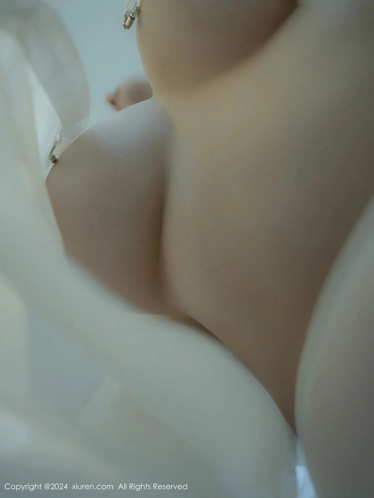 秀人集.com_[XiuRen秀人网]No.9667_模特袁圆性感白色衬衣配超薄无内白丝秀曼妙身材撩人诱惑写真72P