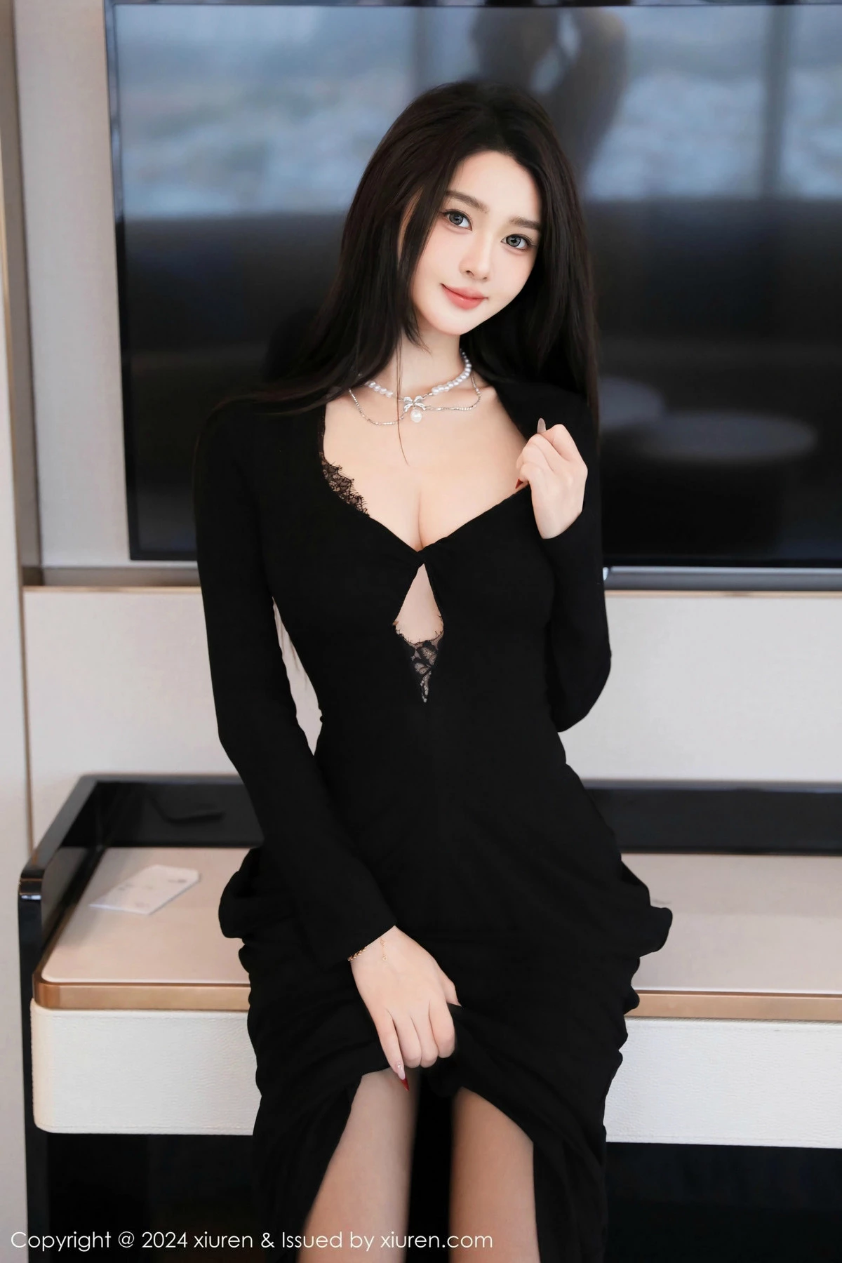 秀人集.com_[XiuRen秀人网]No.9670_模特Candy糖糖性感黑色服饰露豹纹内衣配超薄黑丝秀美腿诱惑写真78P