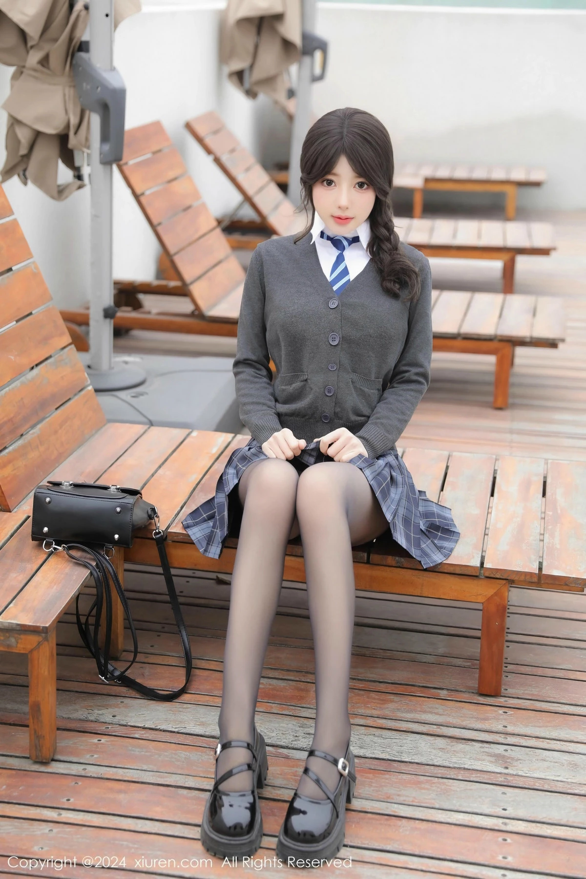 秀人集.com_[XiuRen秀人网]No.9693_模特桃妖夭性感学妹制服露白色内衣配黑丝袜秀曼妙身姿诱惑写真77P