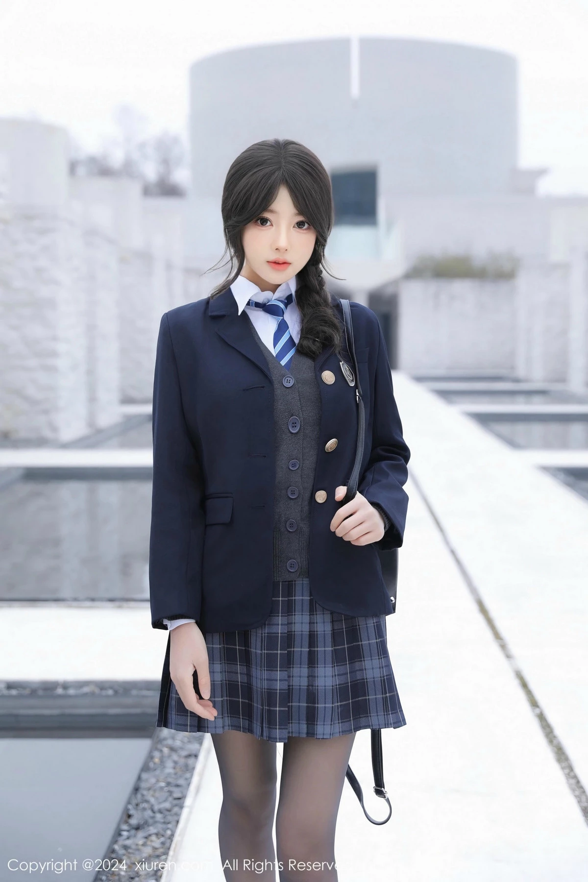 秀人集.com_[XiuRen秀人网]No.9693_模特桃妖夭性感学妹制服露白色内衣配黑丝袜秀曼妙身姿诱惑写真77P
