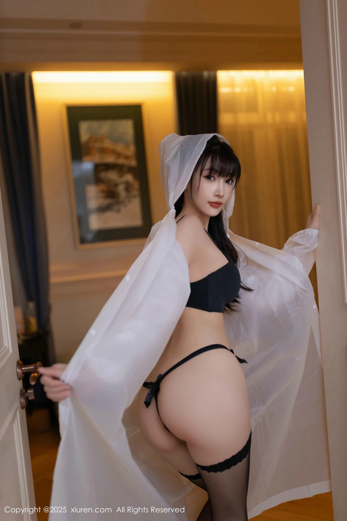 秀人集.com_[XiuRen秀人网]No.9700_模特陆萱萱白色雨衣露性感黑色内衣配黑丝袜秀曼妙身姿诱惑写真80P