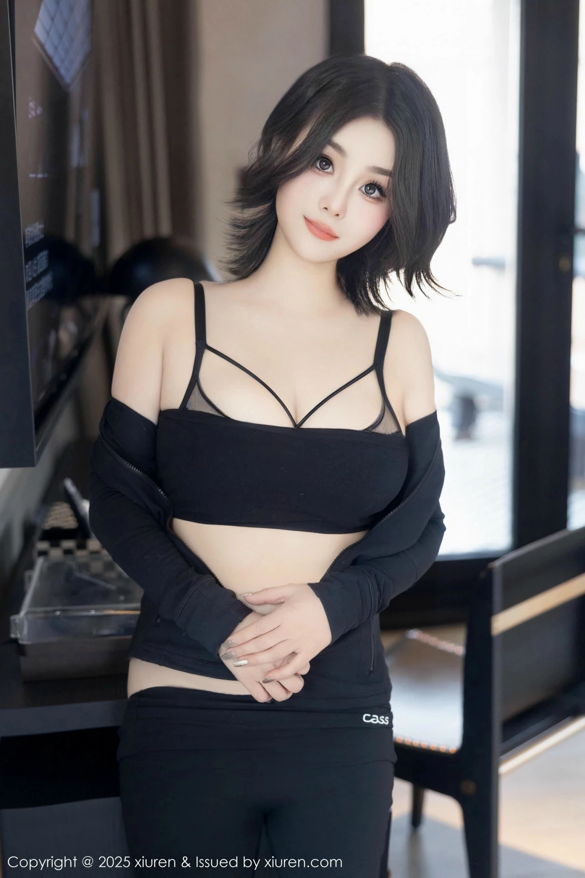 秀人集.com_[XiuRen秀人网]No.9694_新人模特Monica性感简约黑色服饰露黑色内衣秀曼妙身姿诱惑写真79P