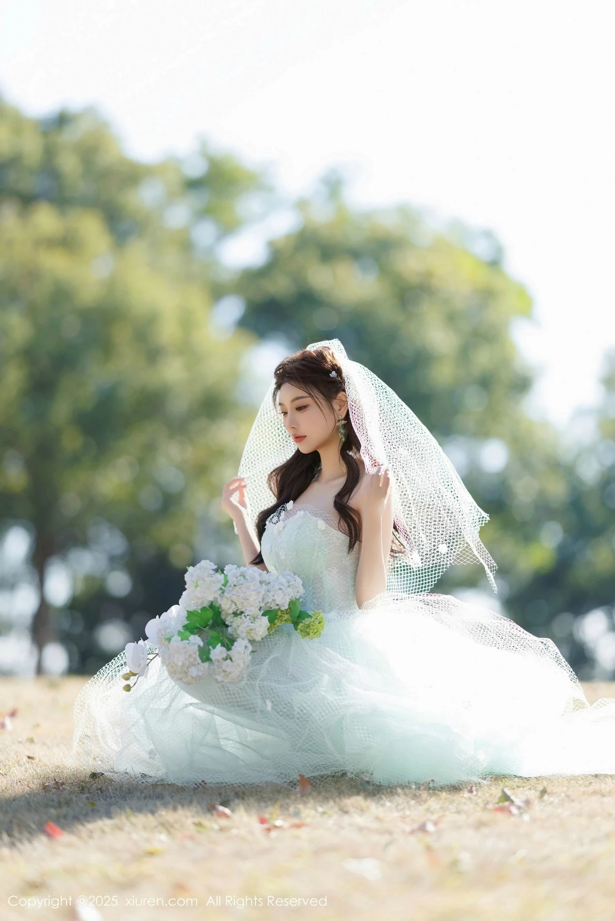 秀人集.com_[XiuRen秀人网]No.9722_女神杨晨晨Yome性感白色情趣内衣配白丝吊袜秀丰腴身材诱惑写真83P