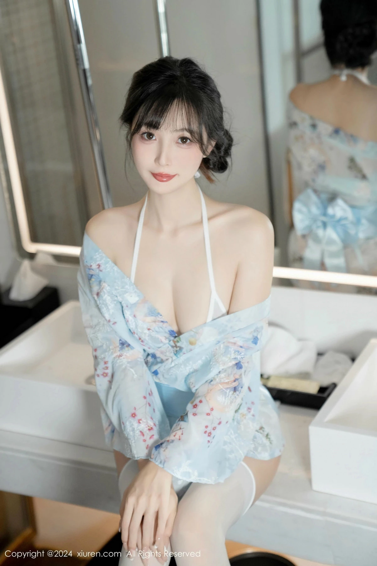 秀人集.com_[XiuRen秀人网]No.9632_模特林星阑性感浅蓝色连衣短裙配白色丝袜秀曼妙身姿诱惑写真85P