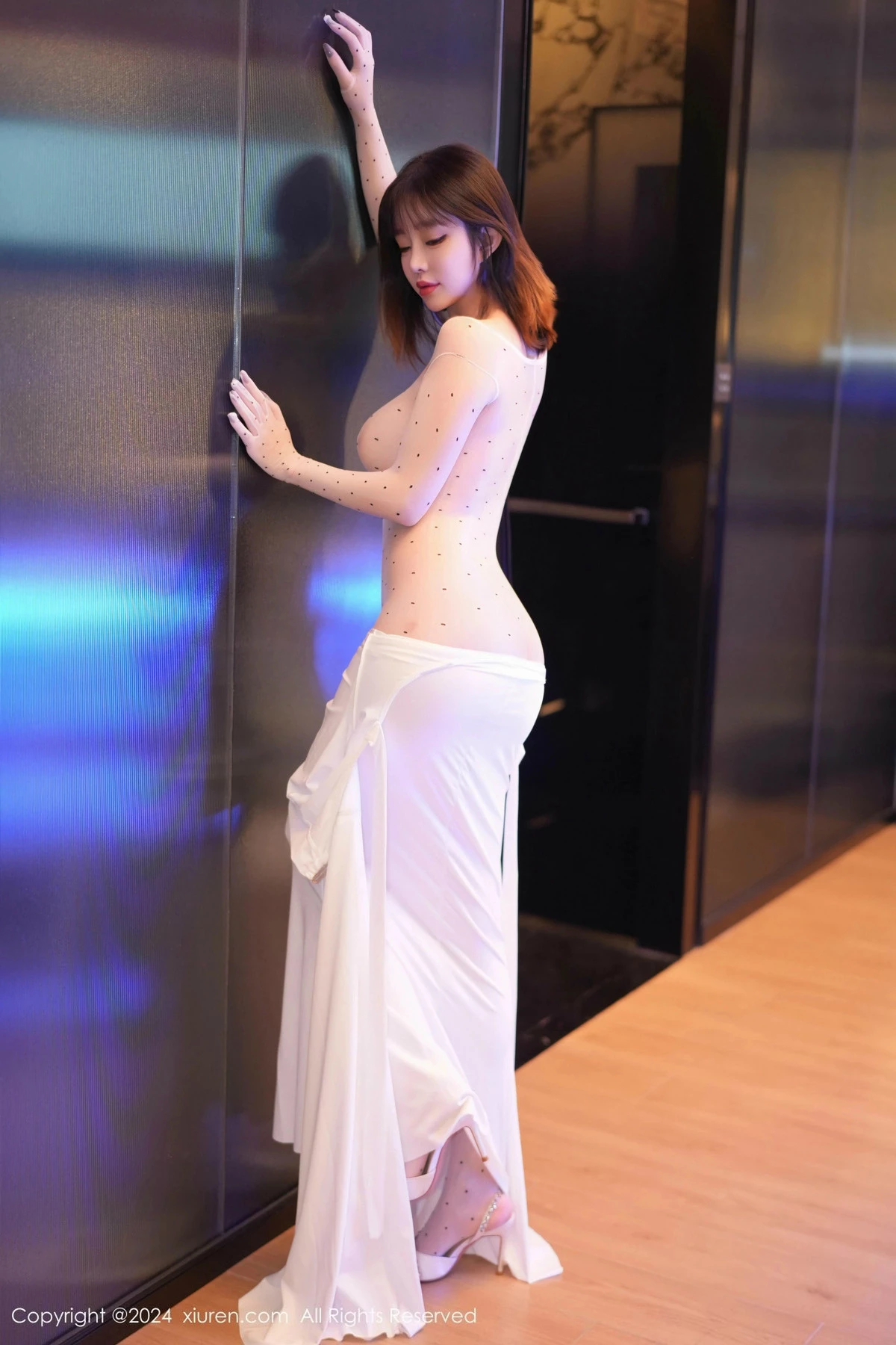 秀人集.com_[XiuRen秀人网]No.9629_女神王雨纯性感白色连衣裙露白色连体丝袜秀惹火身材诱惑写真90P