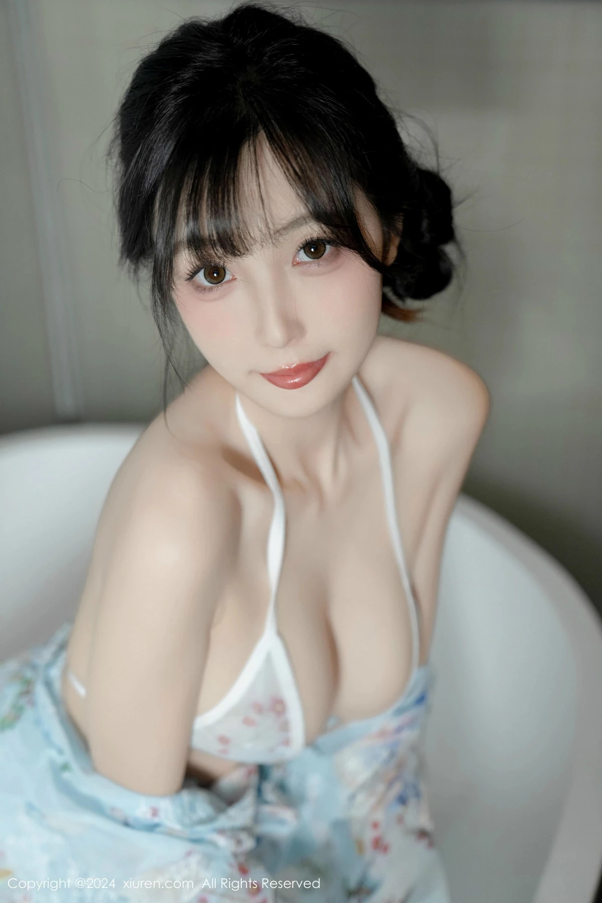 秀人集.com_[XiuRen秀人网]No.9632_模特林星阑性感浅蓝色连衣短裙配白色丝袜秀曼妙身姿诱惑写真85P