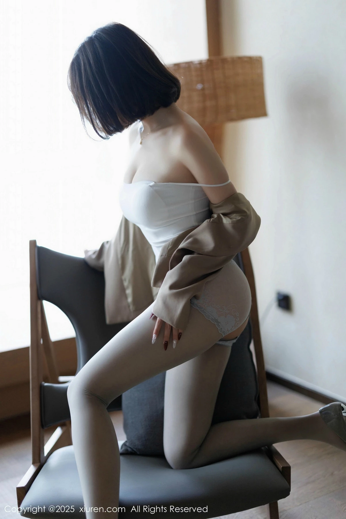秀人集.com_[XiuRen秀人网]No.9844_女神徐莉芝Booty多套性感服饰穿搭配原色丝袜秀曼妙身姿诱惑写真88P
