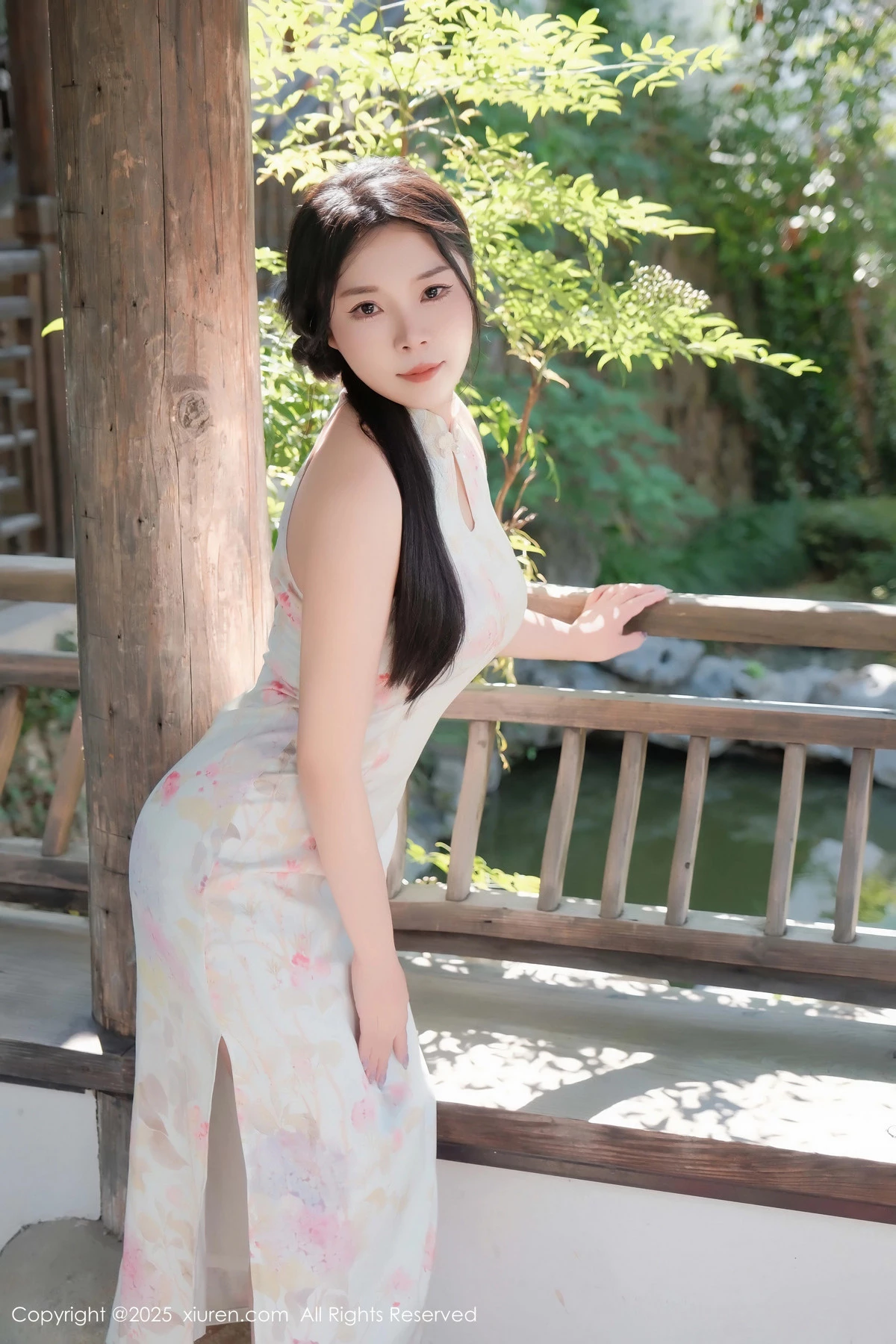 秀人集.com_[XiuRen秀人网]No.9893_模特麦田性感浅蓝色旗袍配超薄无内肉丝秀曼妙身姿撩人诱惑写真70P