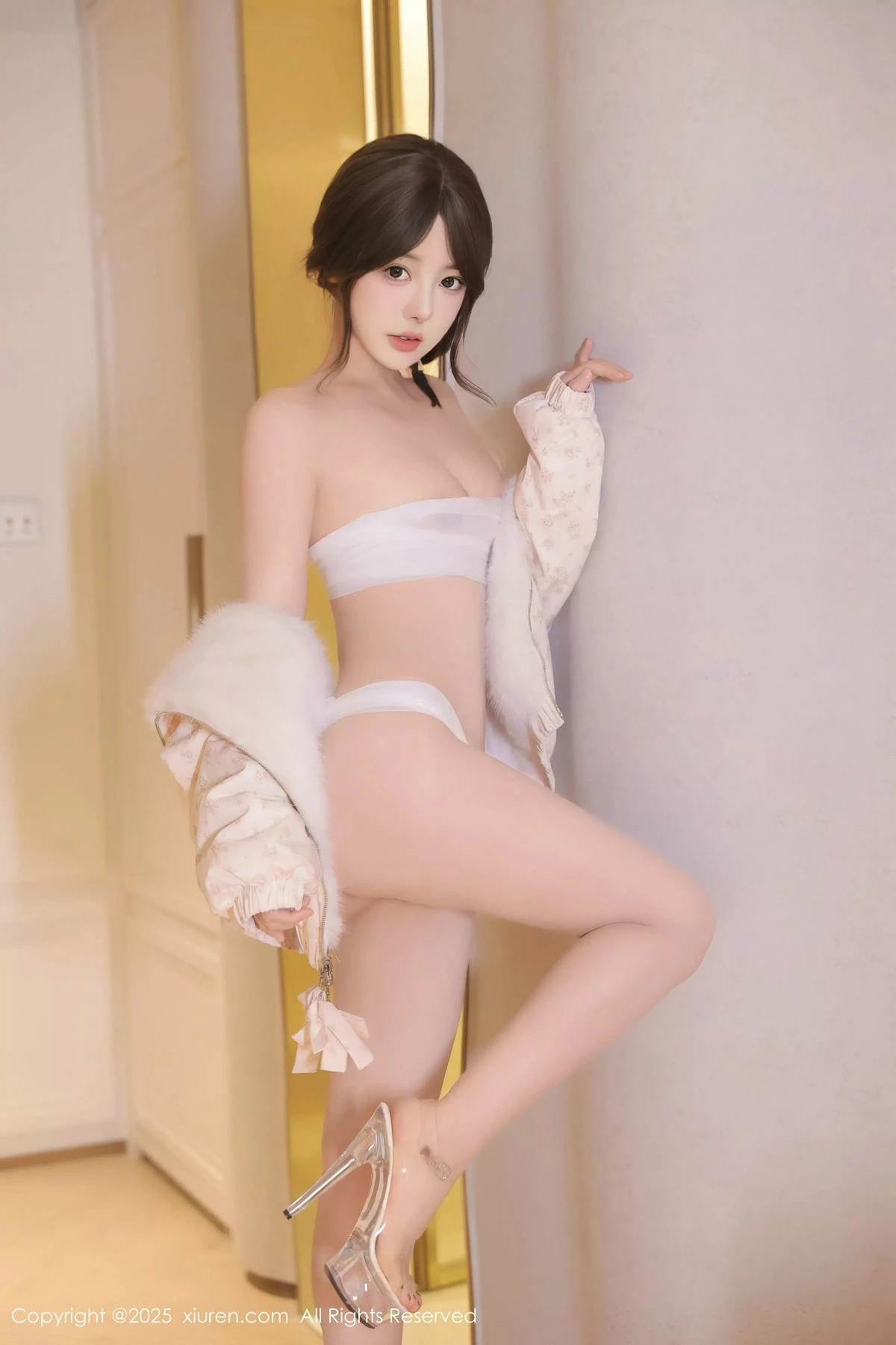 秀人集.com_[XiuRen秀人网]No.9950_模特桃妖夭白色毛衣配牛仔裤露白色情趣内衣秀曼妙身姿诱惑写真72P