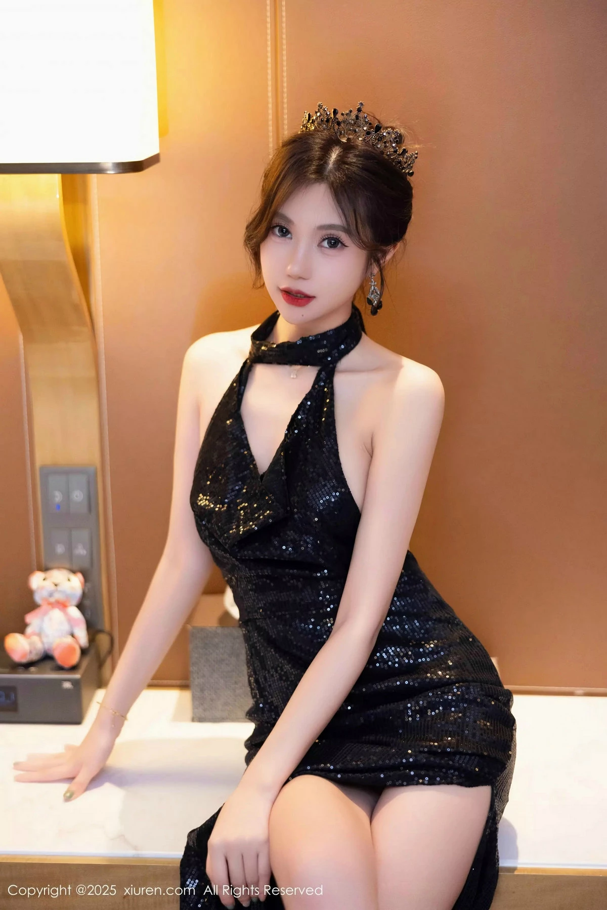 秀人集.com_[XiuRen秀人网]No.9948_女神绮里嘉ula性感黑色情趣内衣配黑丝吊袜秀曼妙身姿诱惑写真90P