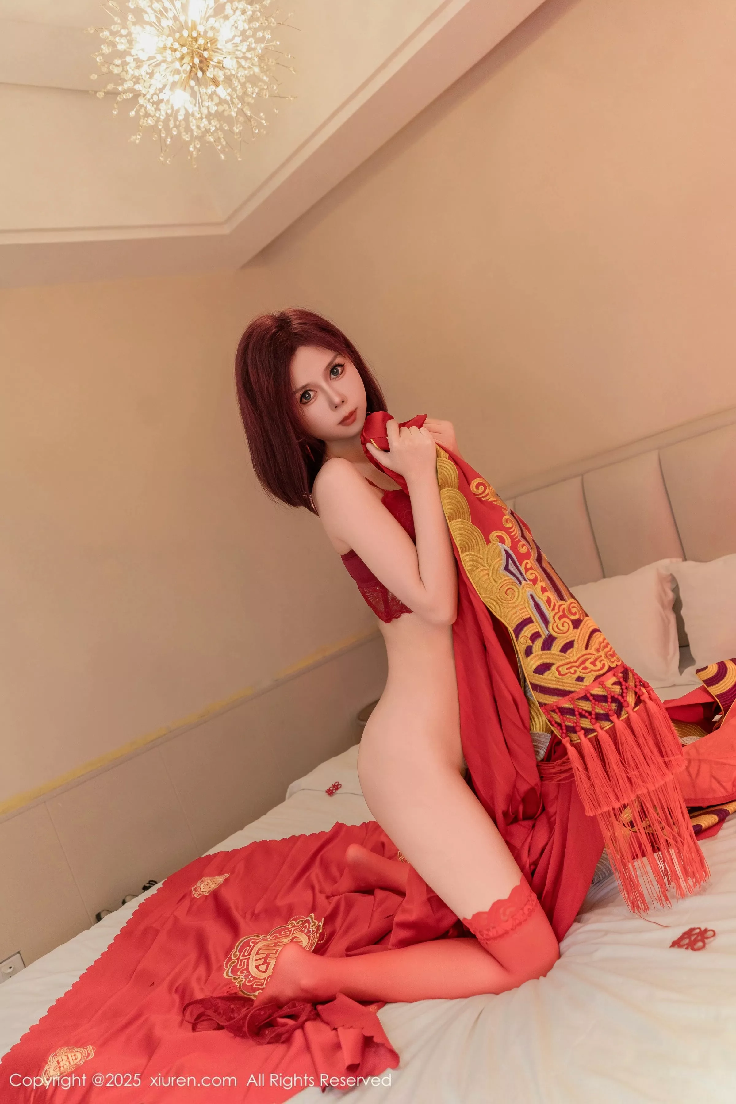 秀人集.com_[XiuRen秀人网]No.9995_模特白芷yy新婚主题性感红色蕾丝内衣配红丝袜秀曼妙身姿诱惑写真90P