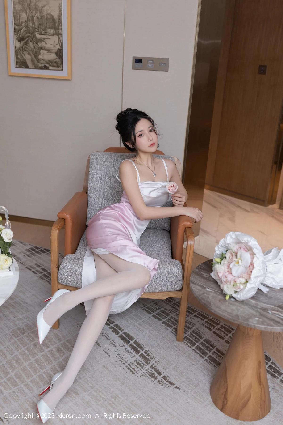 秀人集.com_[XiuRen秀人网]No.9907_模特鱼子酱Fish生日主题白色内衣配超薄肉丝秀曼妙身姿诱惑写真80P