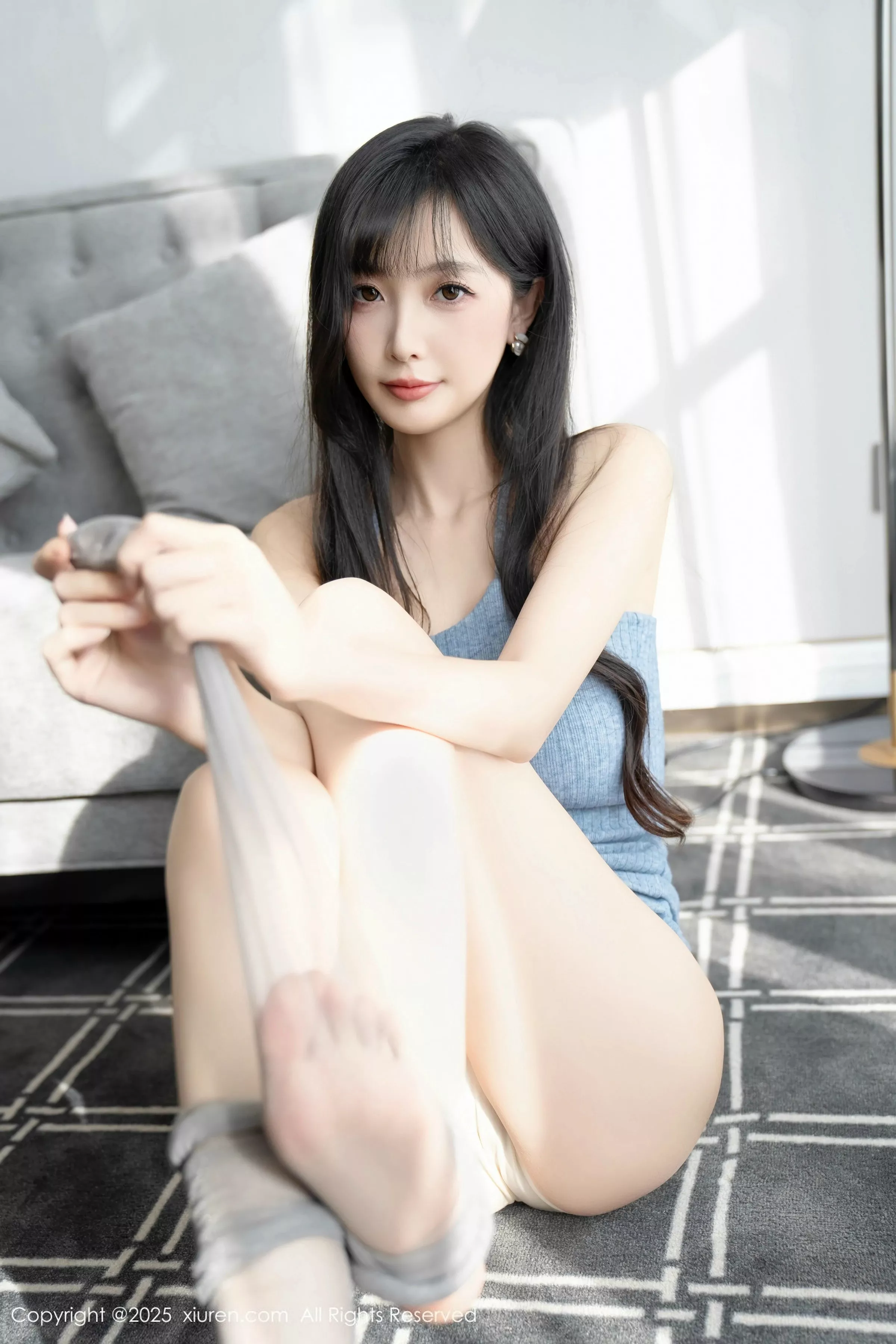 秀人集.com_[XiuRen秀人网]No.10124_模特樱桃小阑子性感浅蓝色连衣短裙配灰丝袜秀曼妙身姿诱惑写真86P