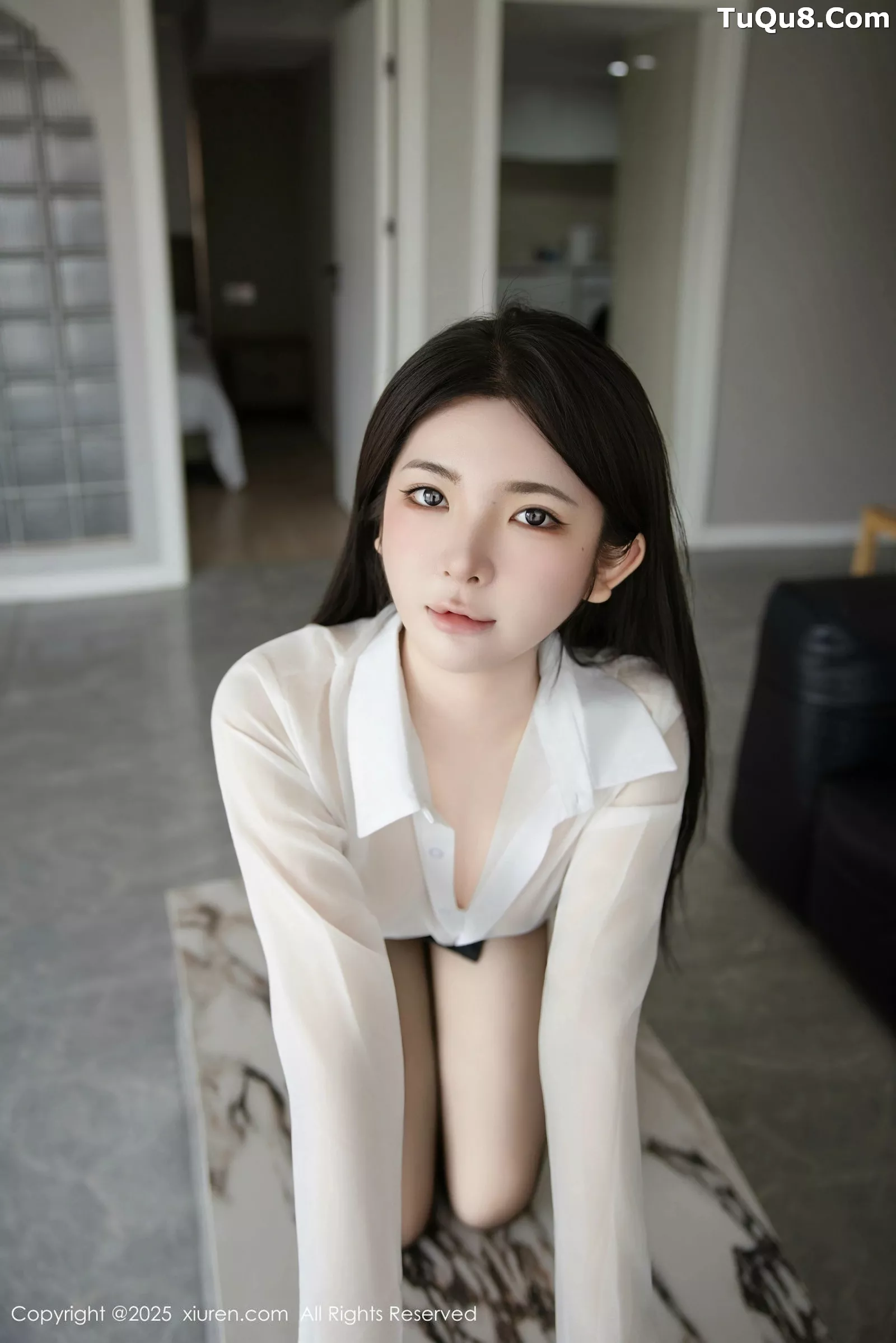 秀人集.com_[XiuRen秀人网]No.10338_新人模特童童Bunny性感OL服饰配超薄黑丝秀曼妙身材诱惑写真77P