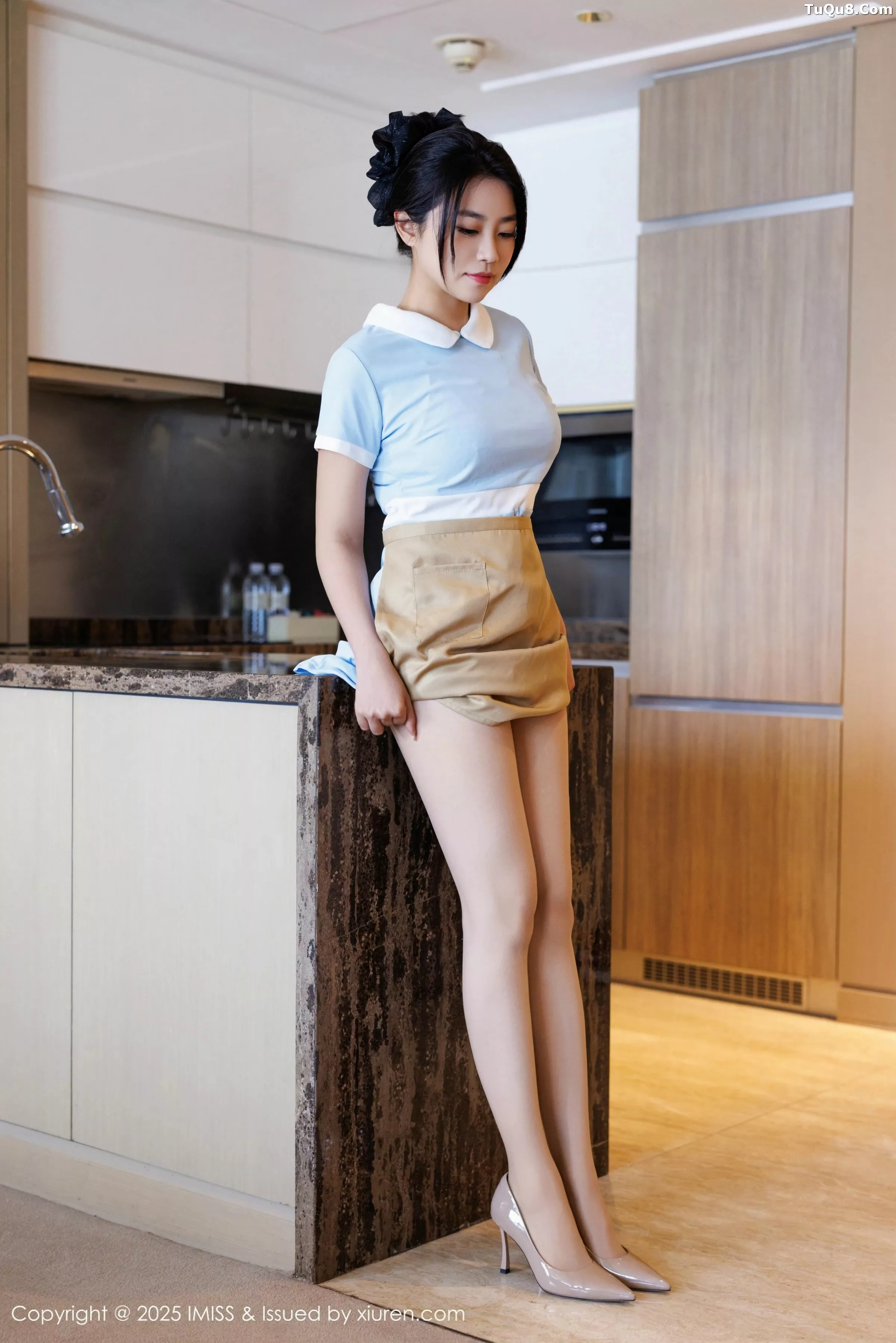 秀人集.com_[IMISS爱蜜社]Vol.793_女神许诺Sabrina性感蓝色连衣短裙露肉色内衣秀完美身材诱惑写真81P