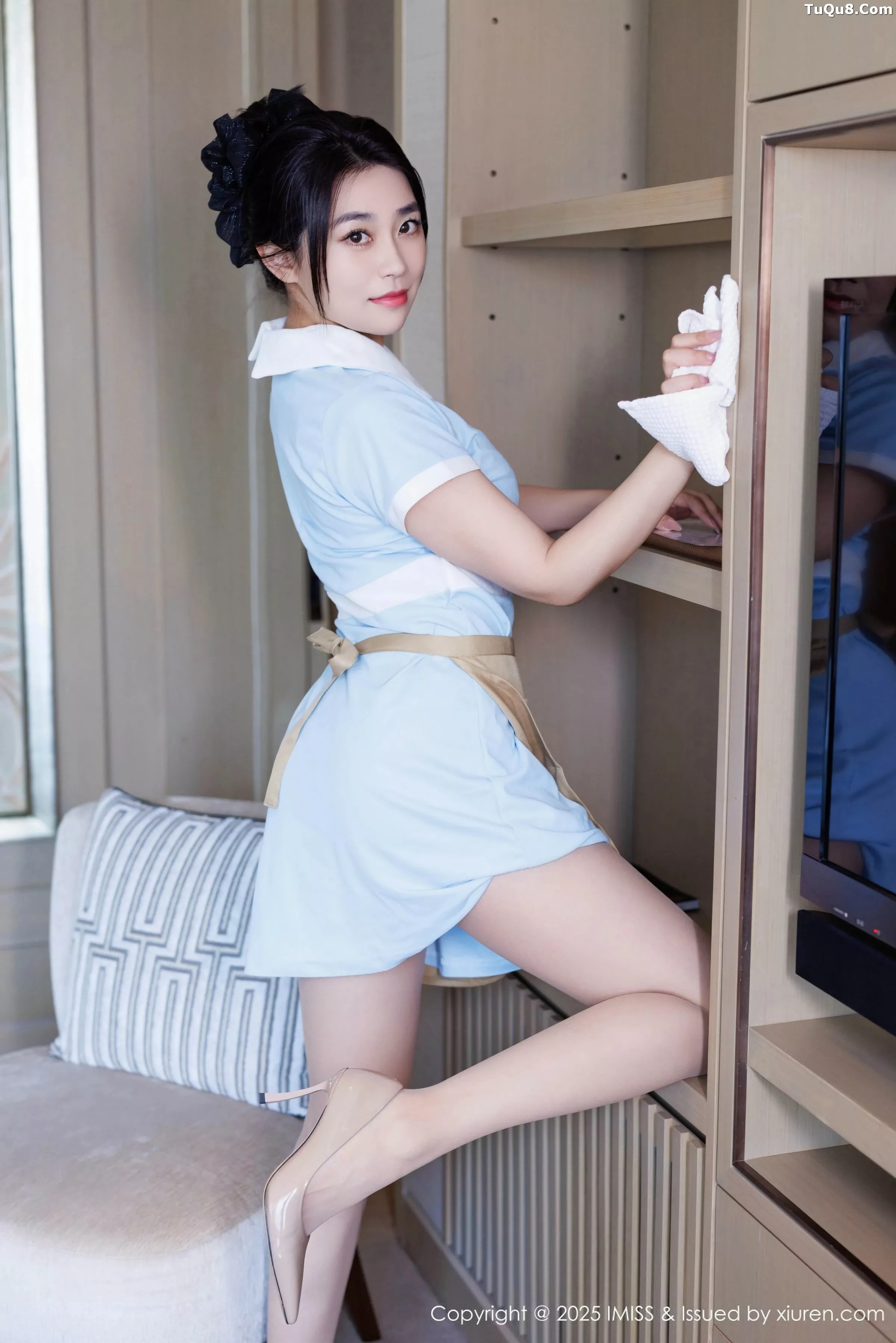 秀人集.com_[IMISS爱蜜社]Vol.793_女神许诺Sabrina性感蓝色连衣短裙露肉色内衣秀完美身材诱惑写真81P