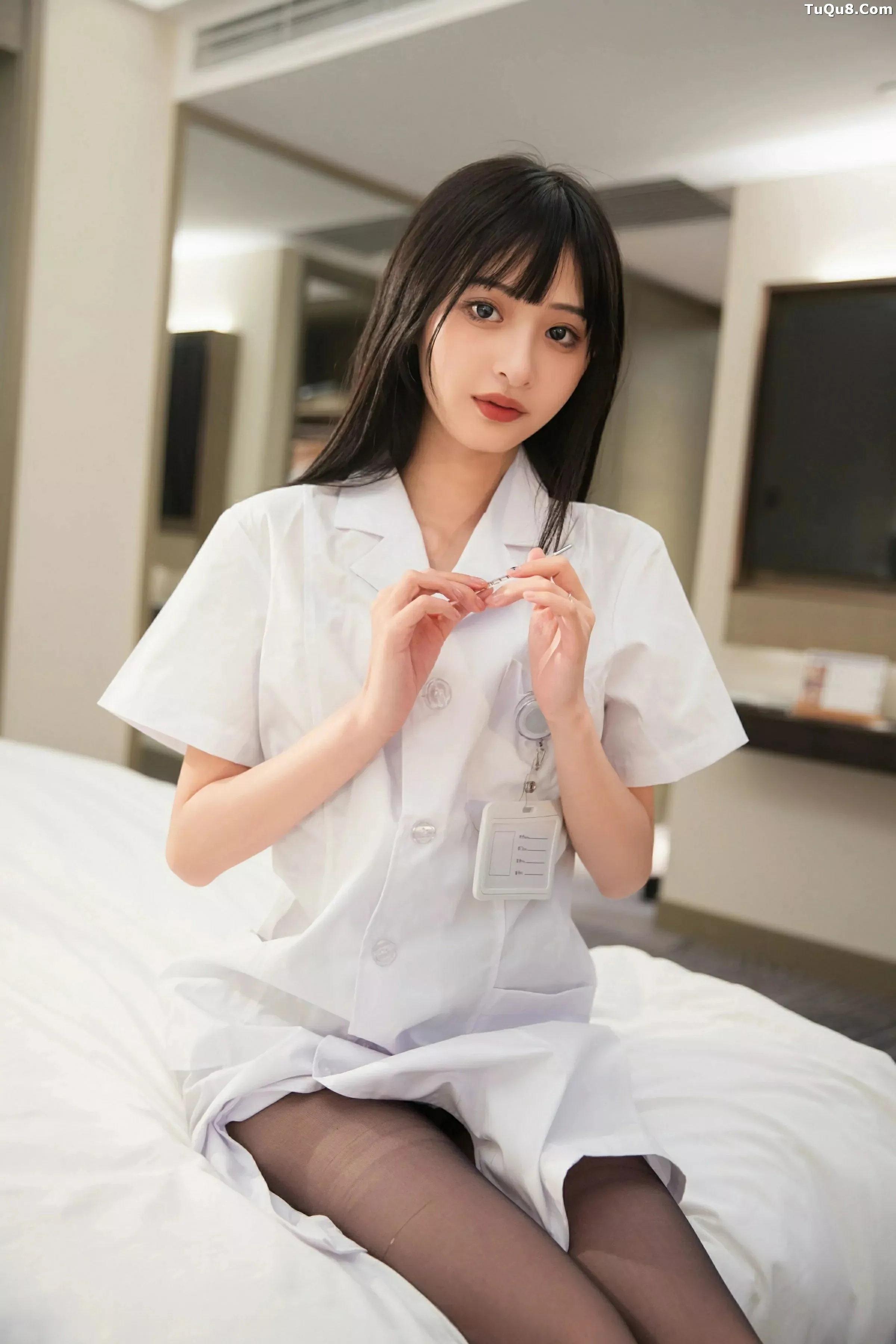 秀人集.com_[XiuRen秀人网]No.10373_模特茂木希子性感白色护士服饰配超薄黑丝秀完美身材诱惑写真80P