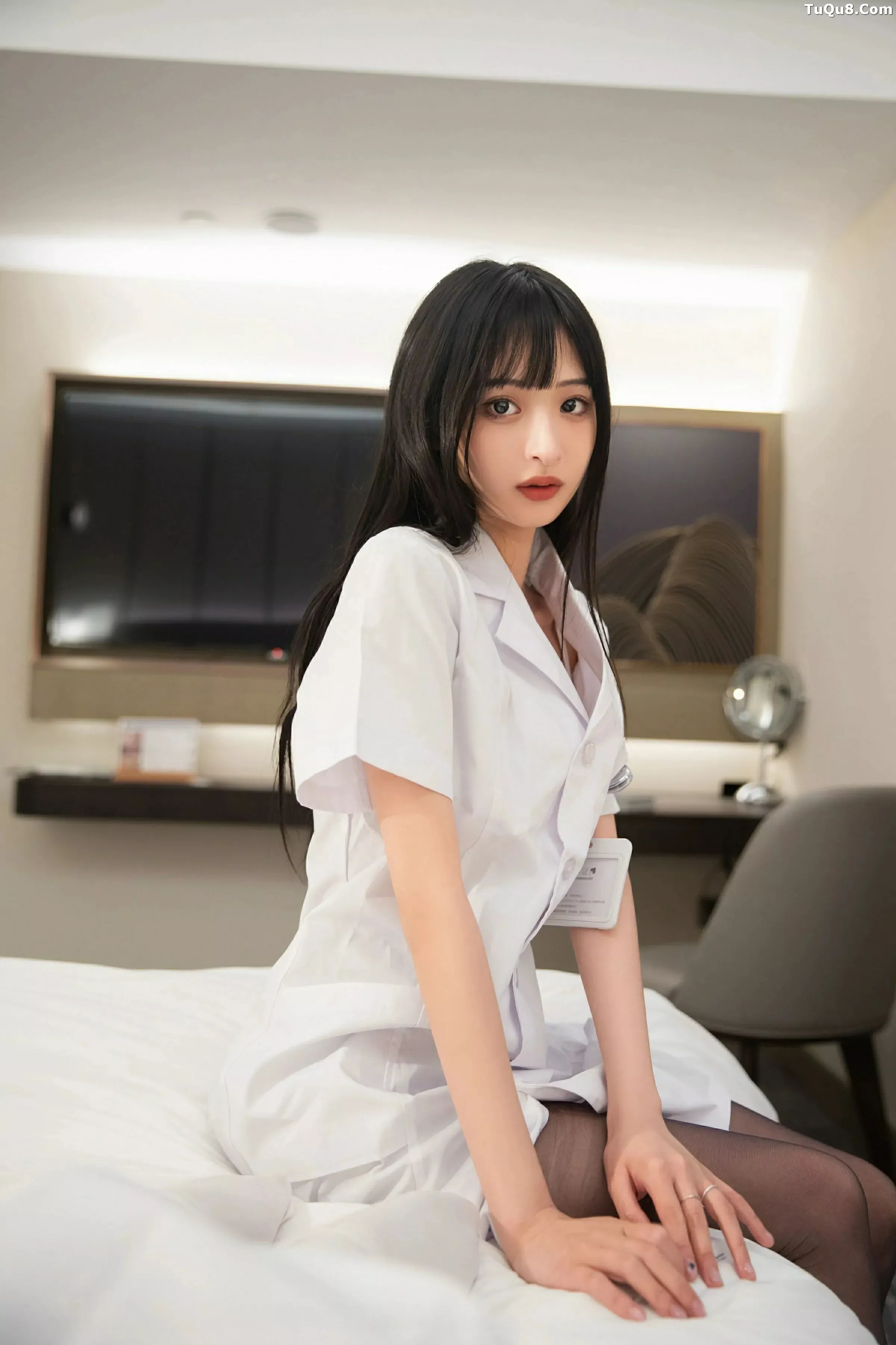 秀人集.com_[XiuRen秀人网]No.10373_模特茂木希子性感白色护士服饰配超薄黑丝秀完美身材诱惑写真80P